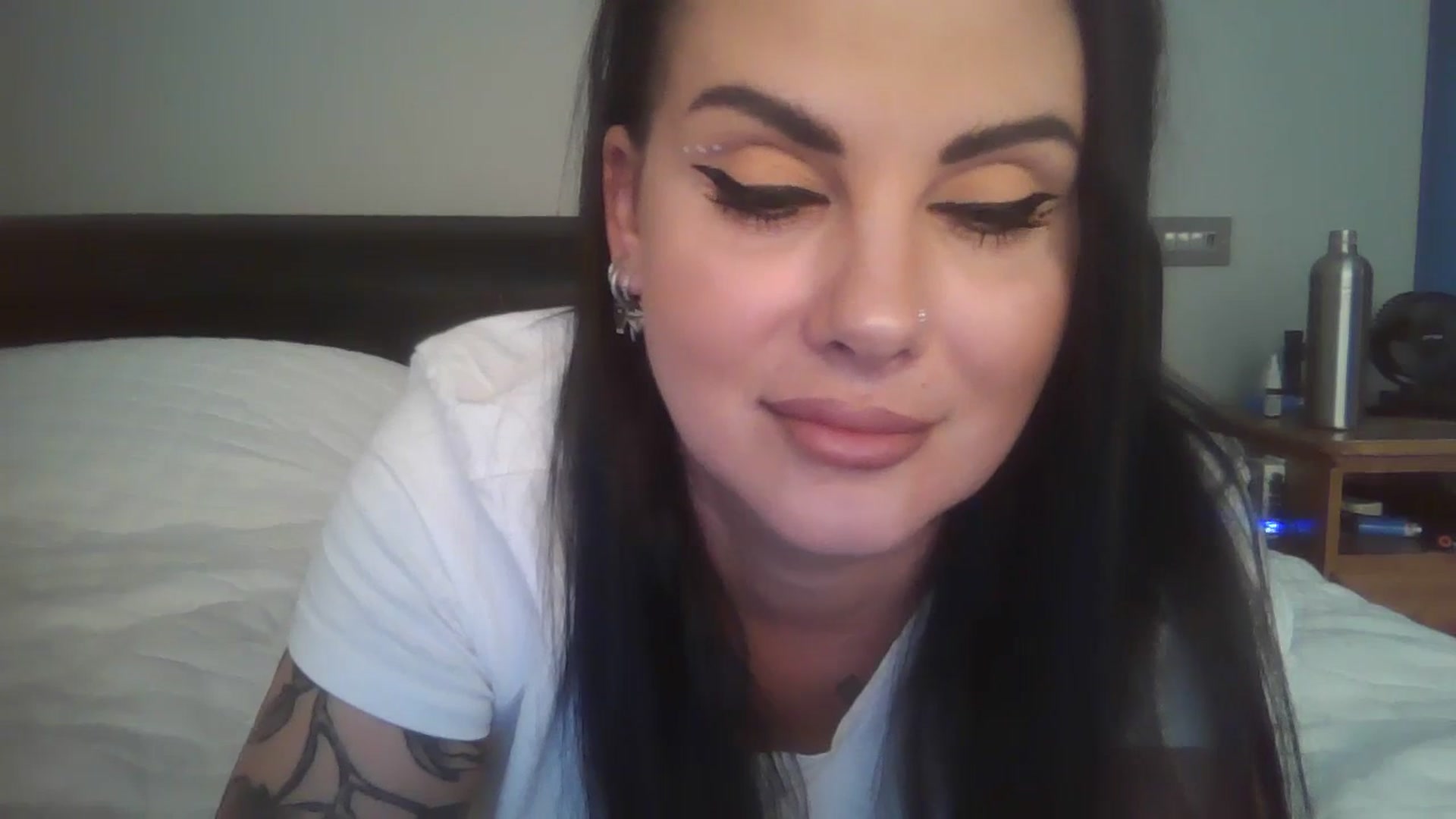 Gallery image thumbnail from FitBaby's myfreecams stream on, 04/28/2026, 17:20 image 10 of 20