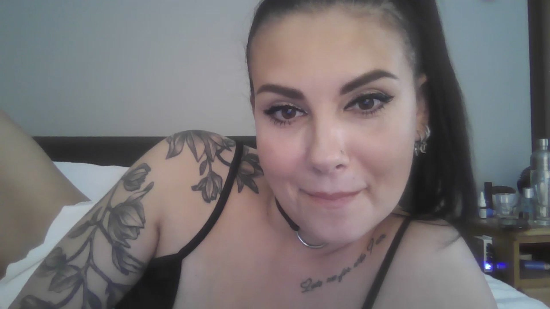 Gallery image thumbnail from FitBaby's myfreecams stream on, 04/29/2026, 14:37 image 7 of 20