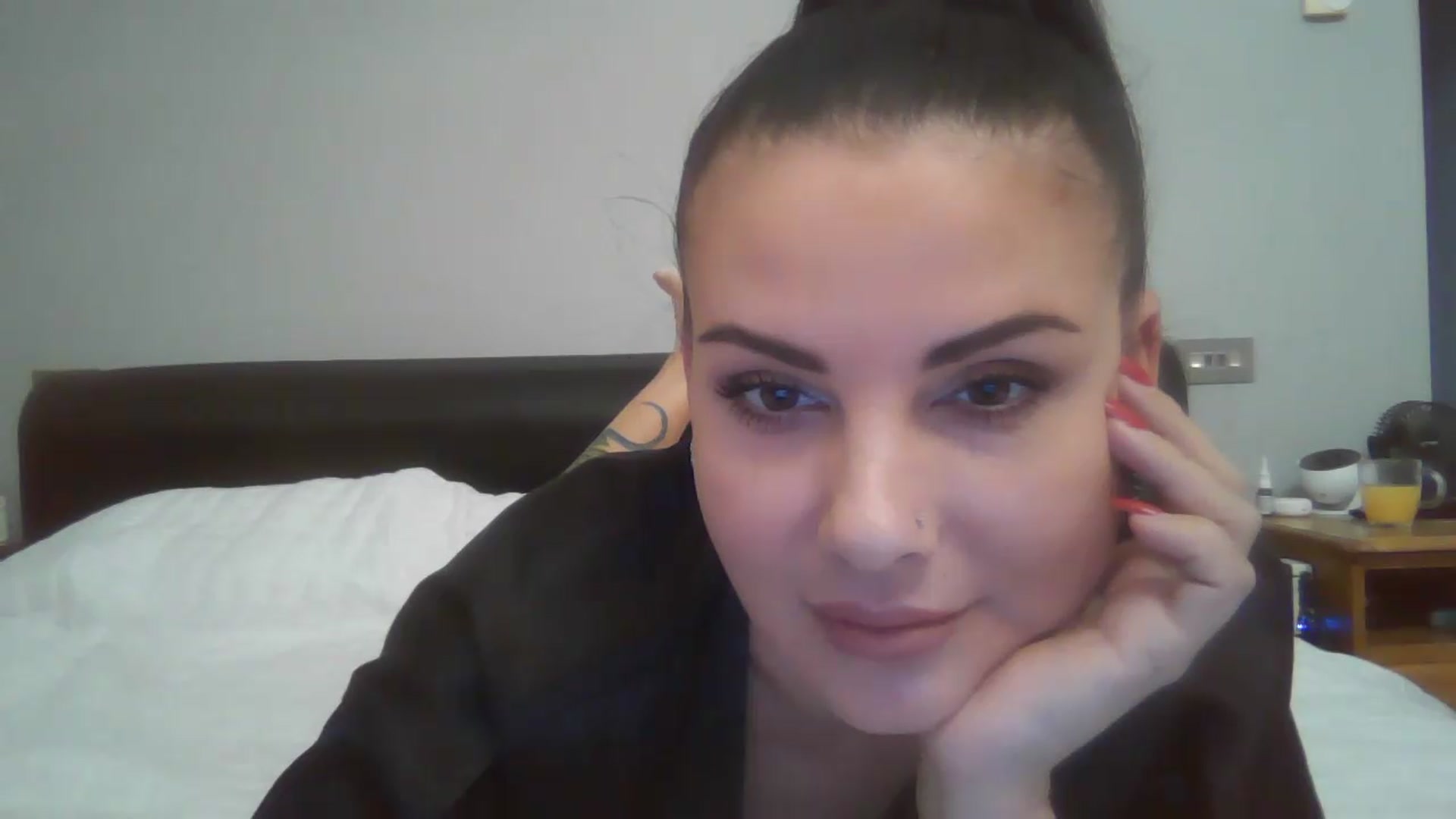 Gallery image thumbnail from FitBaby's myfreecams stream on, 05/12/2026, 14:13 image 12 of 20