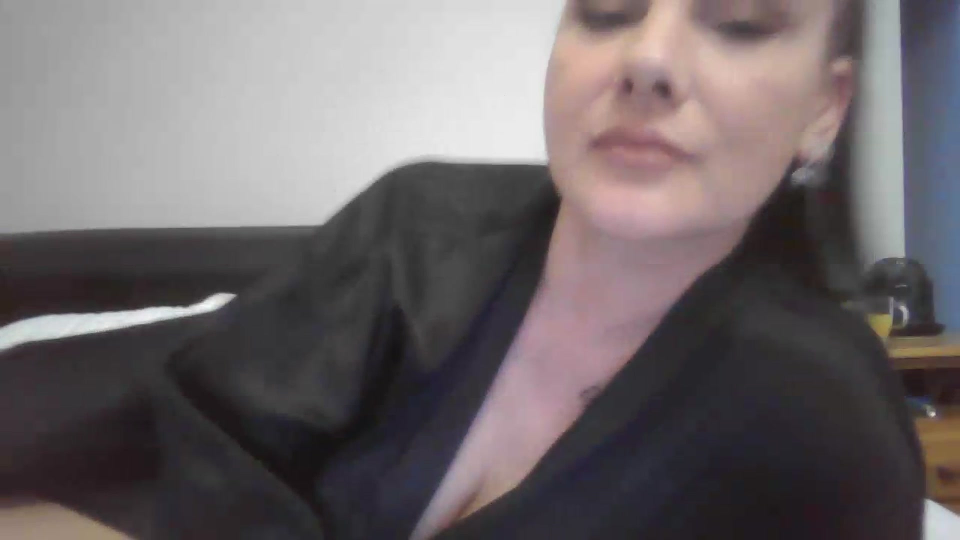 Gallery image thumbnail from FitBaby's myfreecams stream on, 05/12/2026, 14:13 image 14 of 20