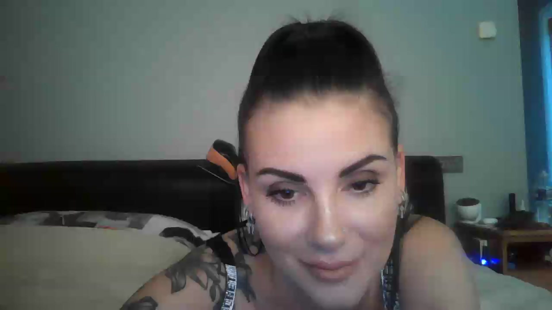 Gallery image thumbnail from FitBaby's myfreecams stream on, 07/15/2026, 16:08 image 16 of 20