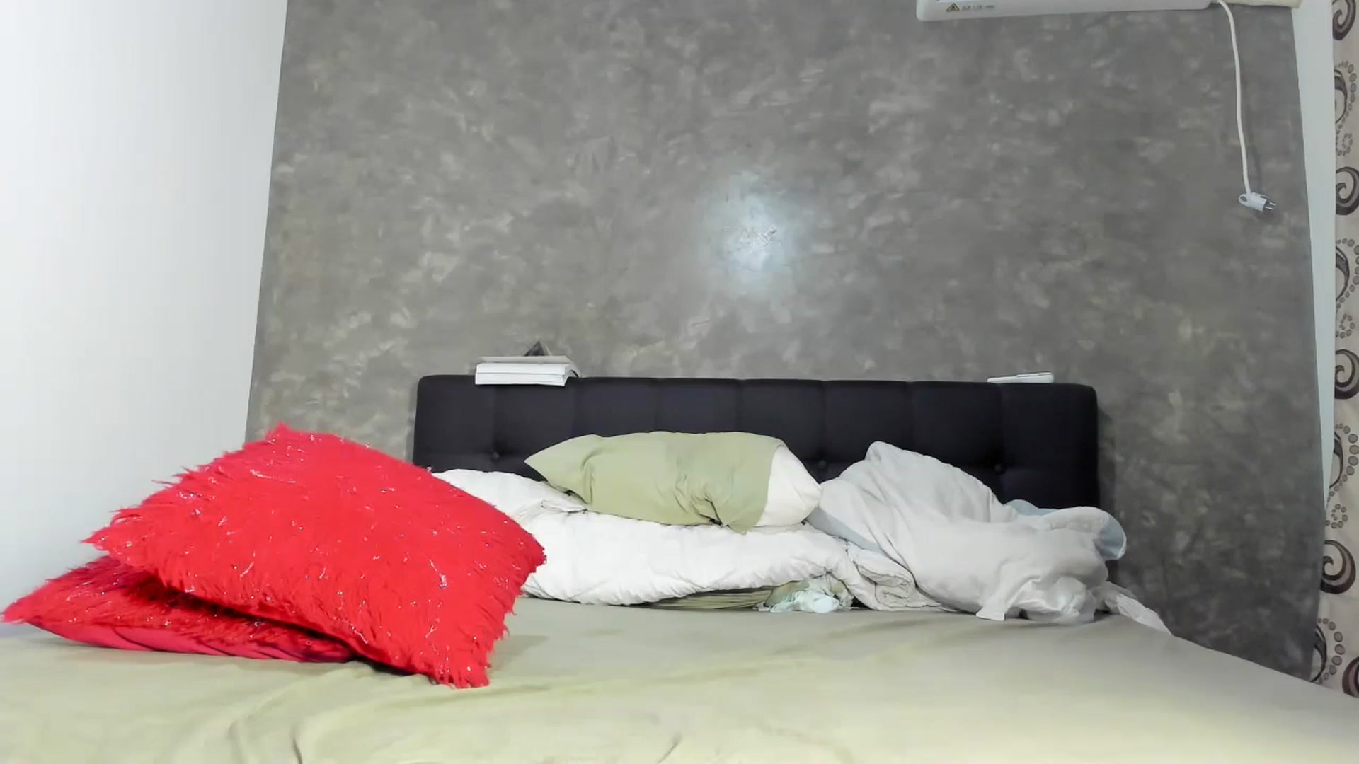 Gallery image thumbnail from FitBarbieDoll's myfreecams stream on, 01/13/2026, 14:02 image 8 of 20