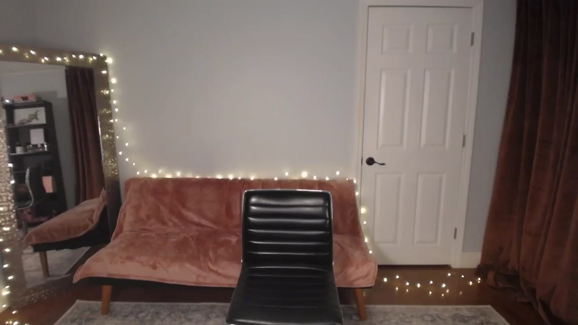 Gallery image thumbnail from FitKira's myfreecams stream on, 12/15/2024, 03:26 image 1 of 20