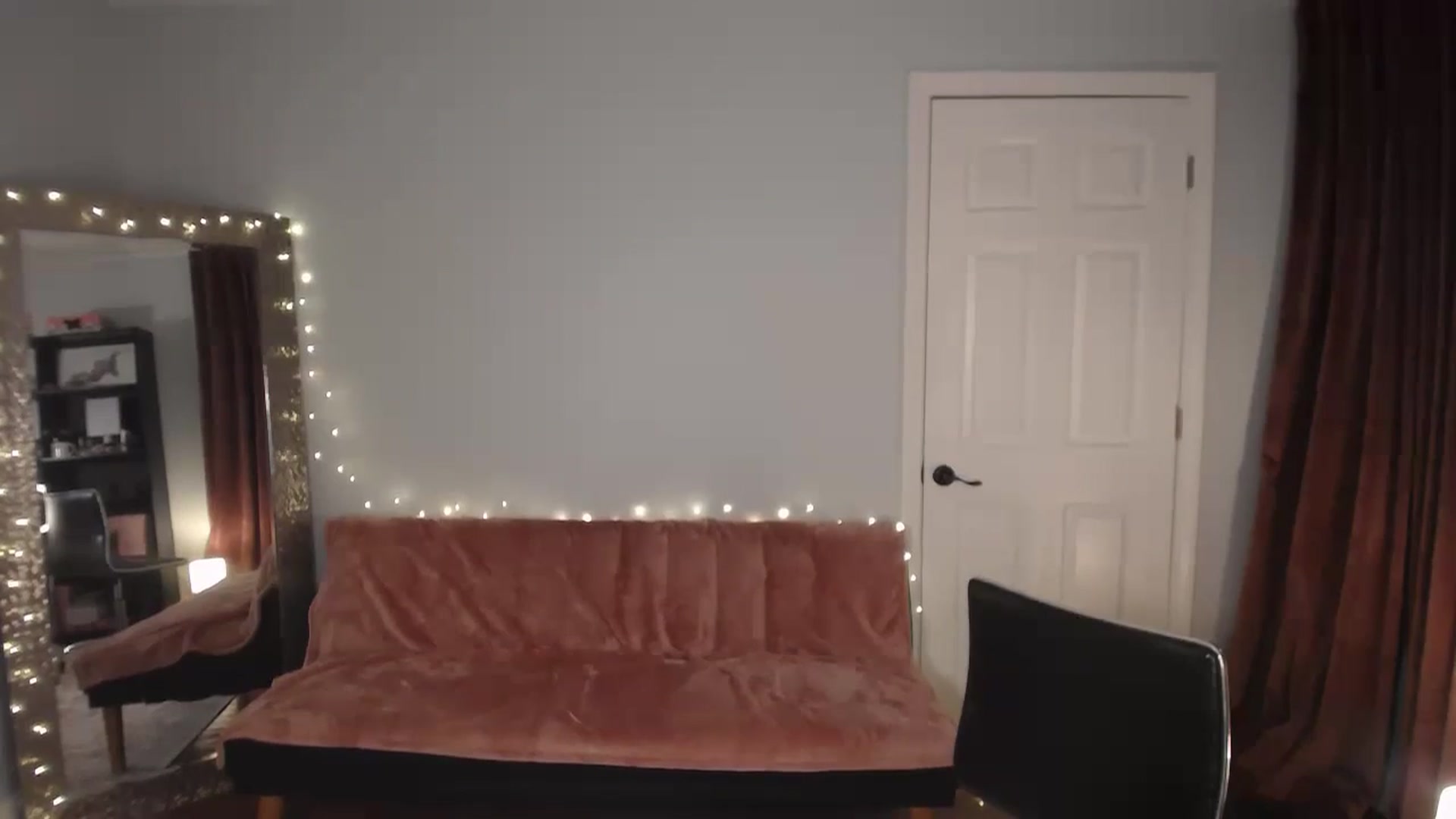 Gallery image thumbnail from FitKira's myfreecams stream on, 01/01/2025, 03:45 image 12 of 20