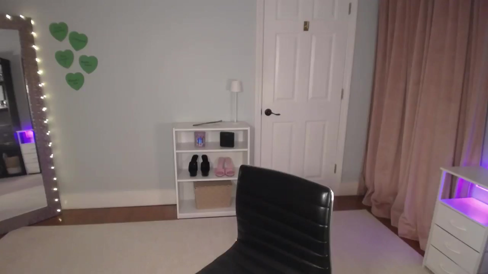 Gallery image thumbnail from FitKira's myfreecams stream on, 09/23/2025, 23:19 image 2 of 20