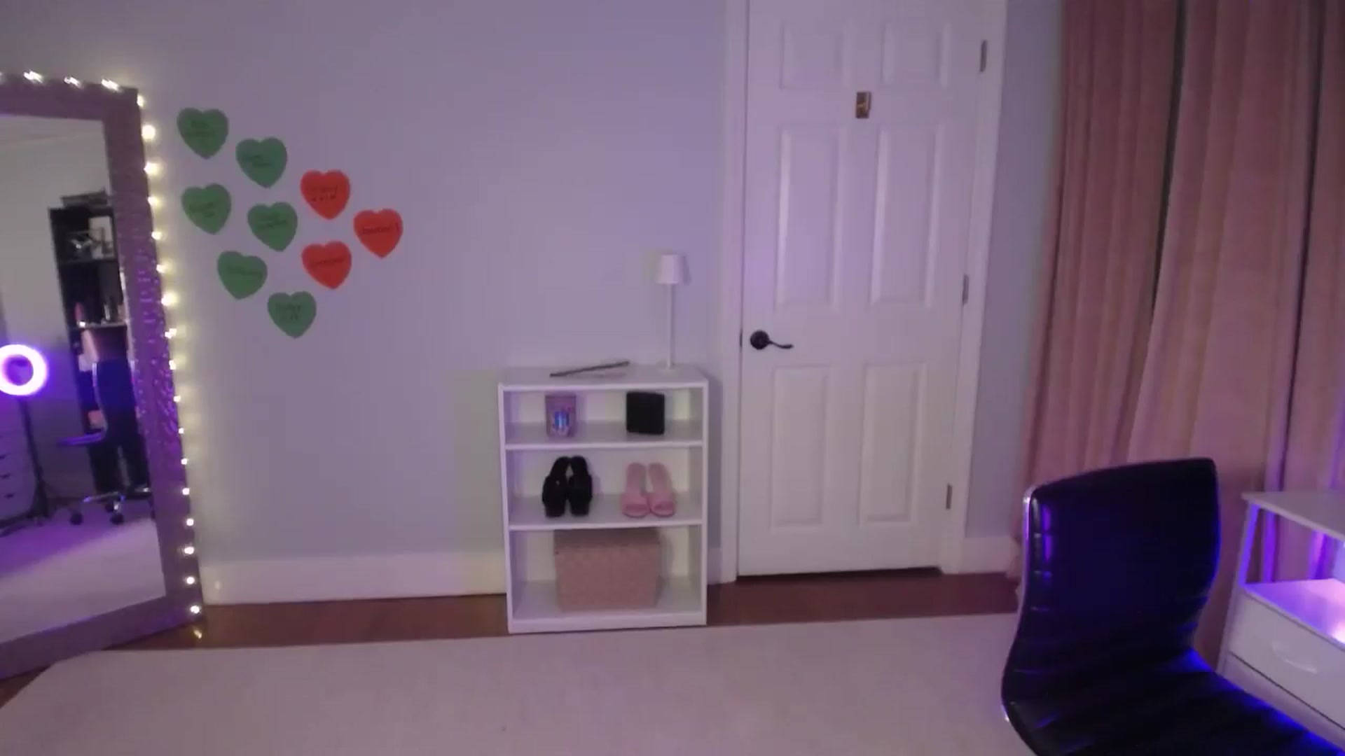 Gallery image thumbnail from FitKira's myfreecams stream on, 11/05/2025, 22:31 image 9 of 20