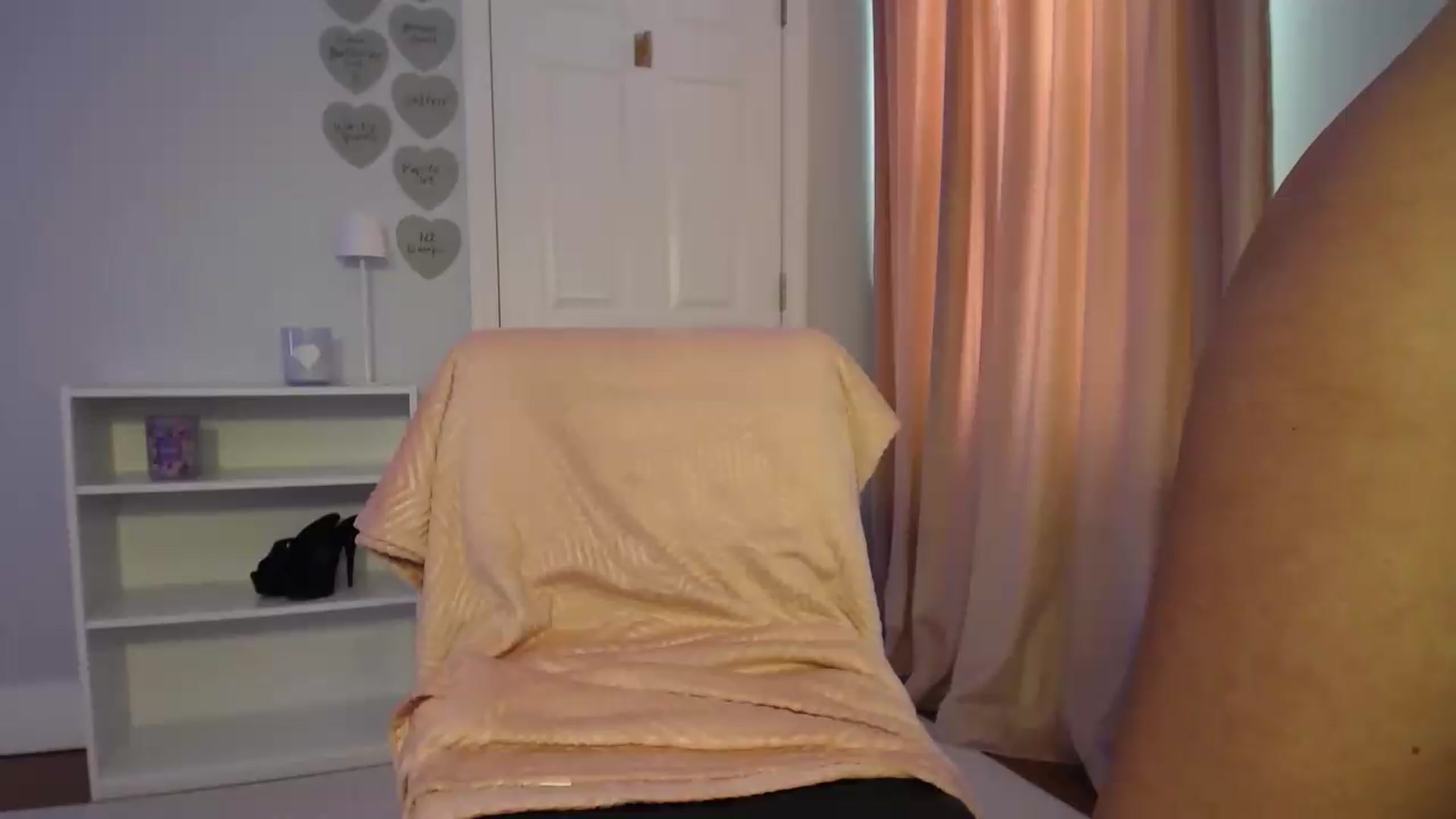 Gallery image thumbnail from FitKira's myfreecams stream on, 05/22/2026, 20:31 image 12 of 20