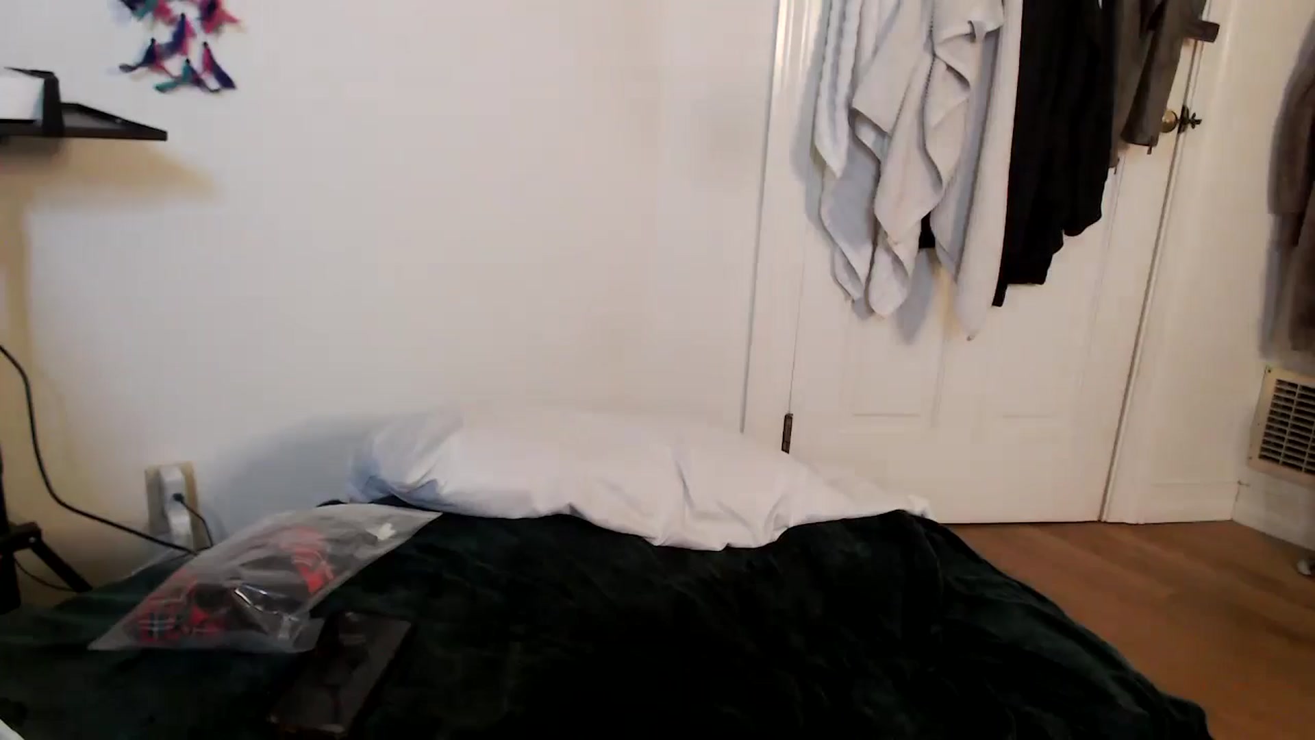 Gallery image thumbnail from FitMILFAlissa's myfreecams stream on, 10/27/2024, 14:29 image 4 of 20