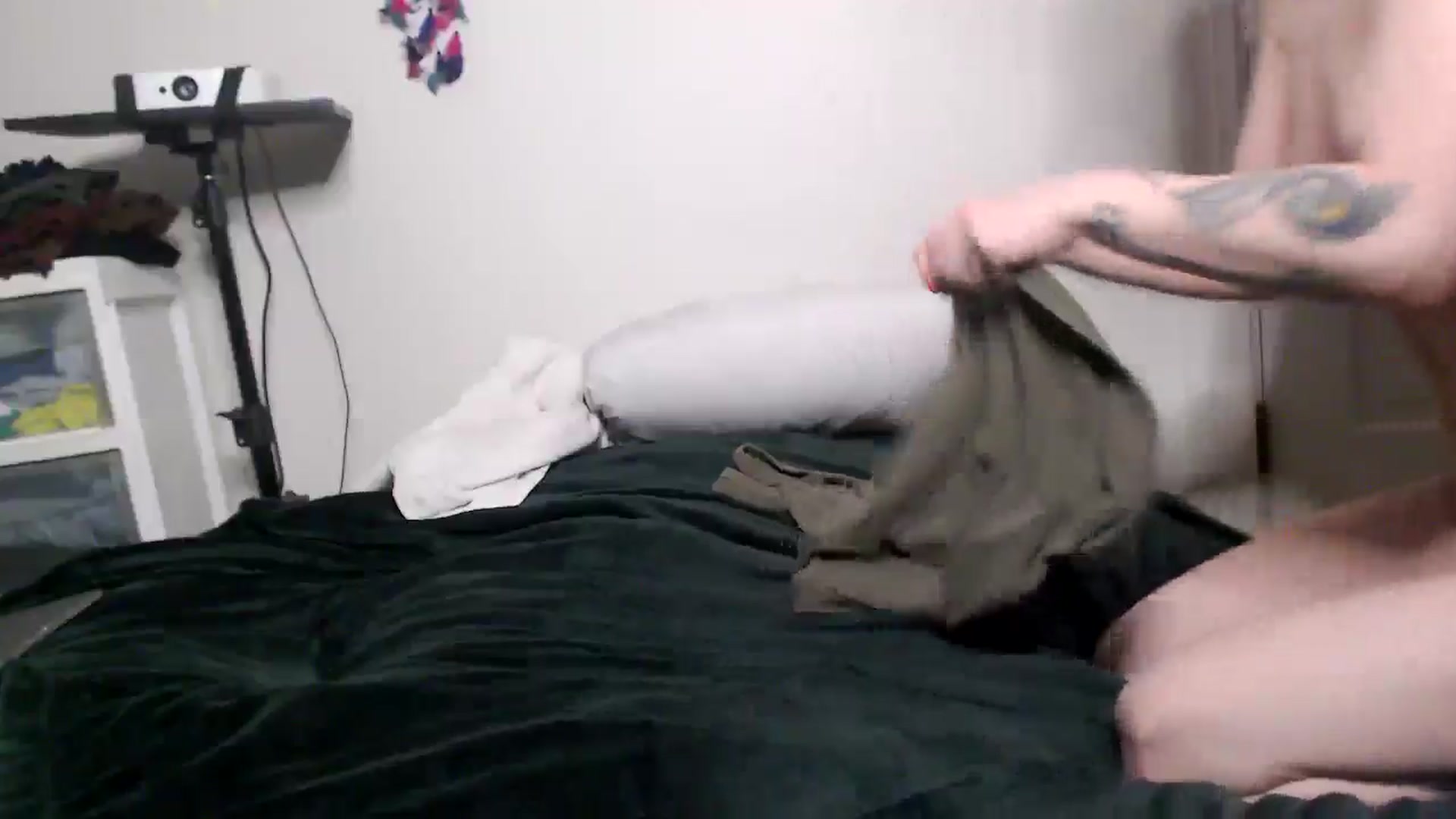 Gallery image thumbnail from FitMILFAlissa's myfreecams stream on, 05/18/2025, 24:07 image 10 of 20