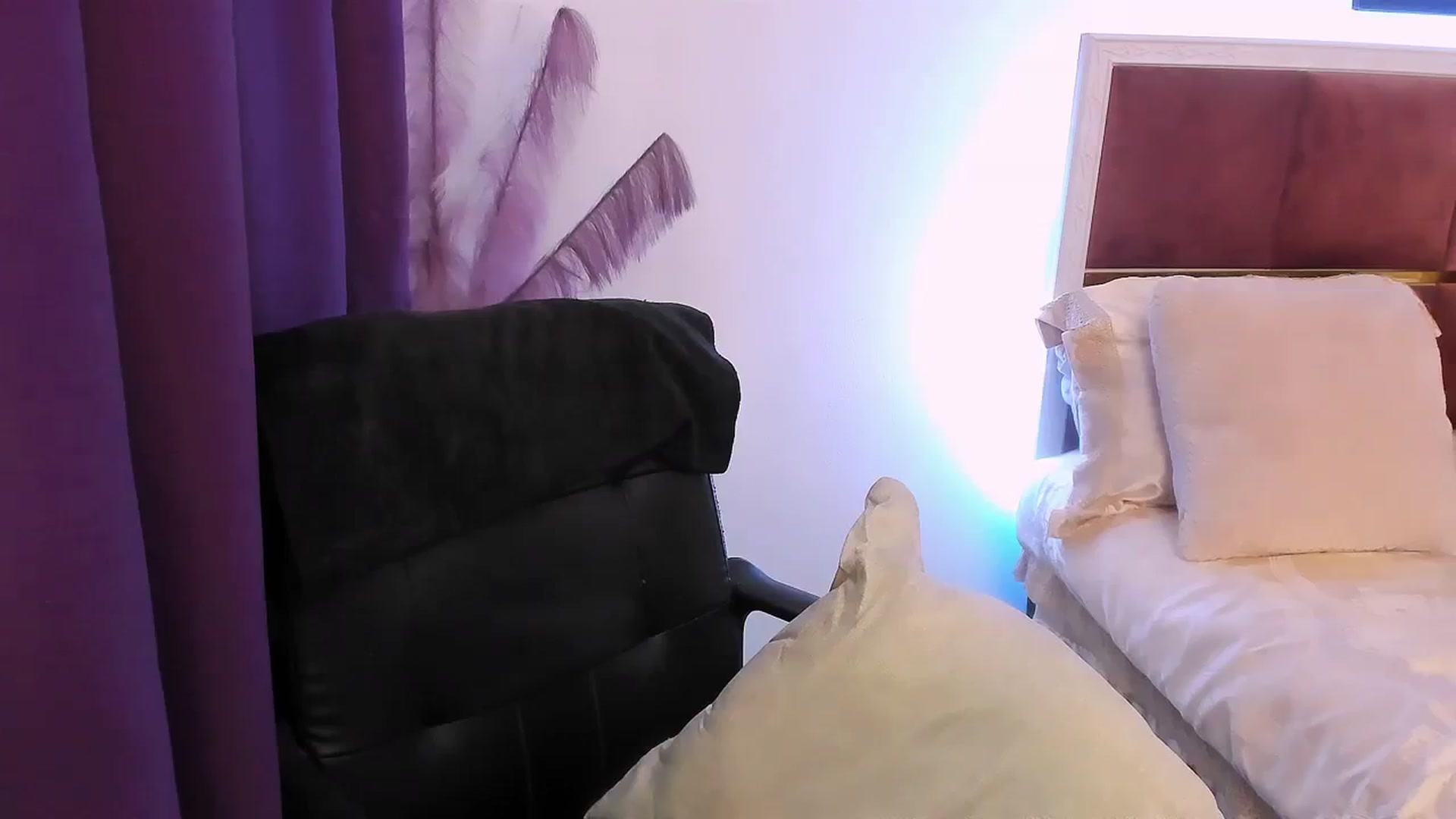 Gallery image thumbnail from FitMaya's myfreecams stream on, 12/02/2023, 13:51 image 3 of 20