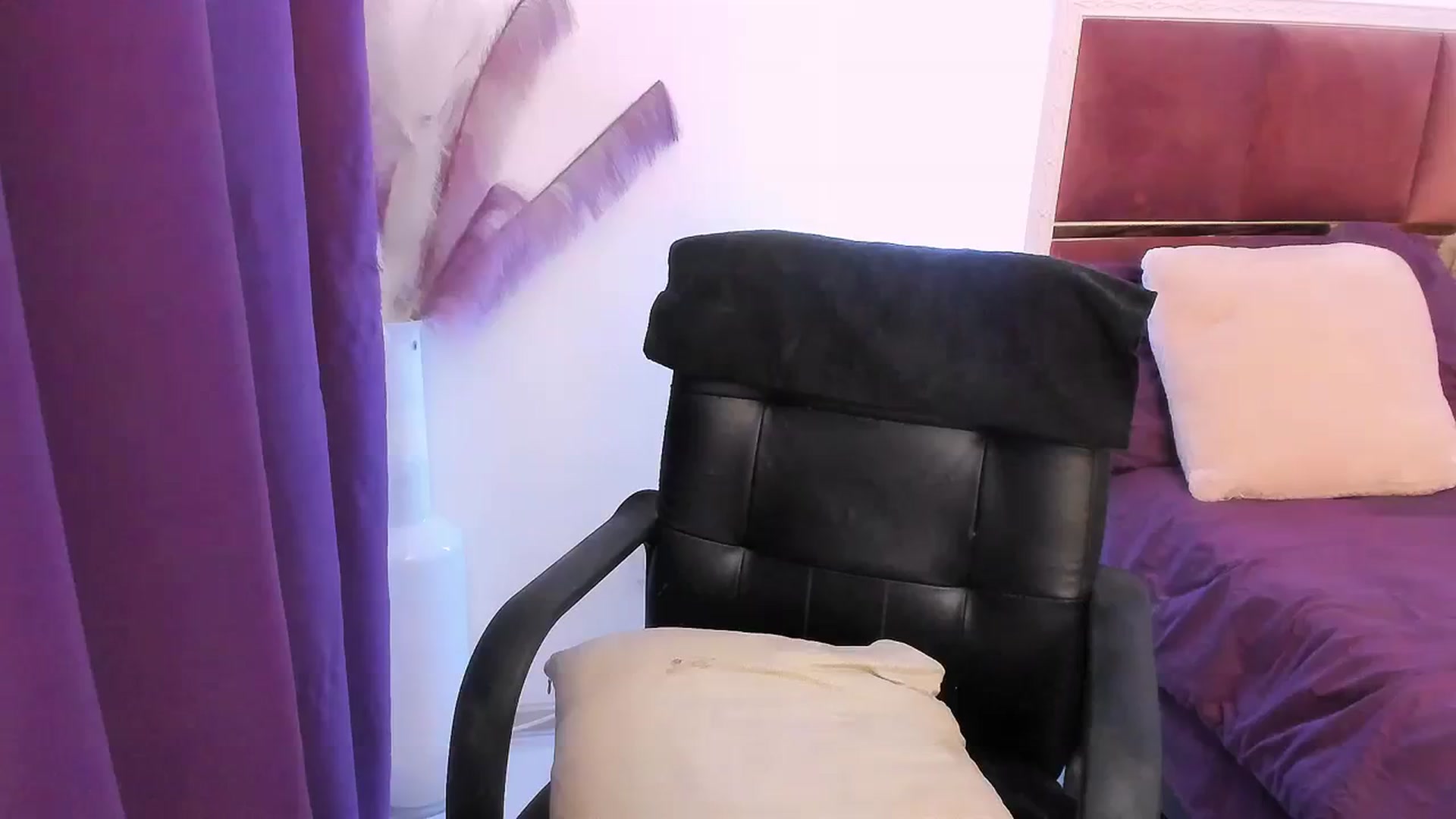 Gallery image thumbnail from FitMaya's myfreecams stream on, 01/14/2024, 22:45 image 10 of 20
