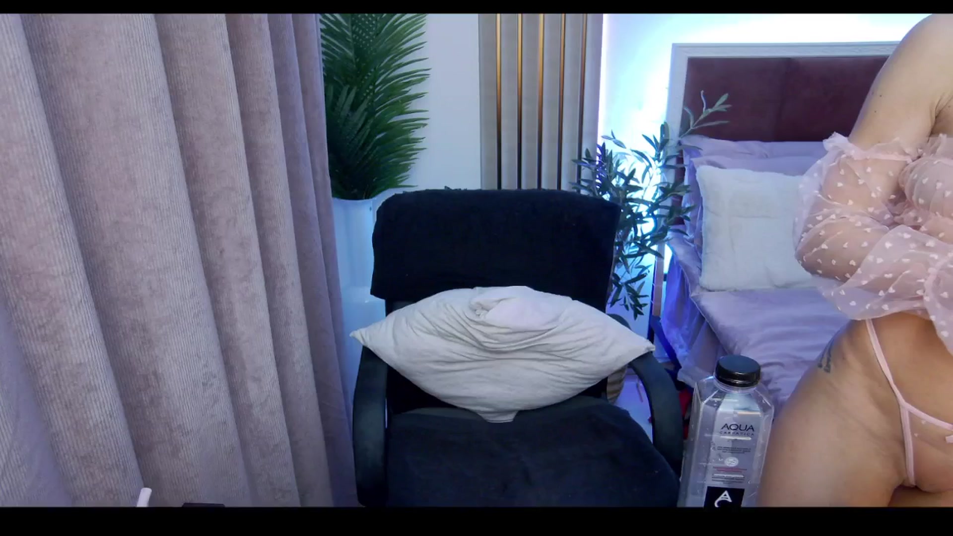 Gallery image thumbnail from FitMaya's myfreecams stream on, 03/08/2026, 23:21 image 1 of 20