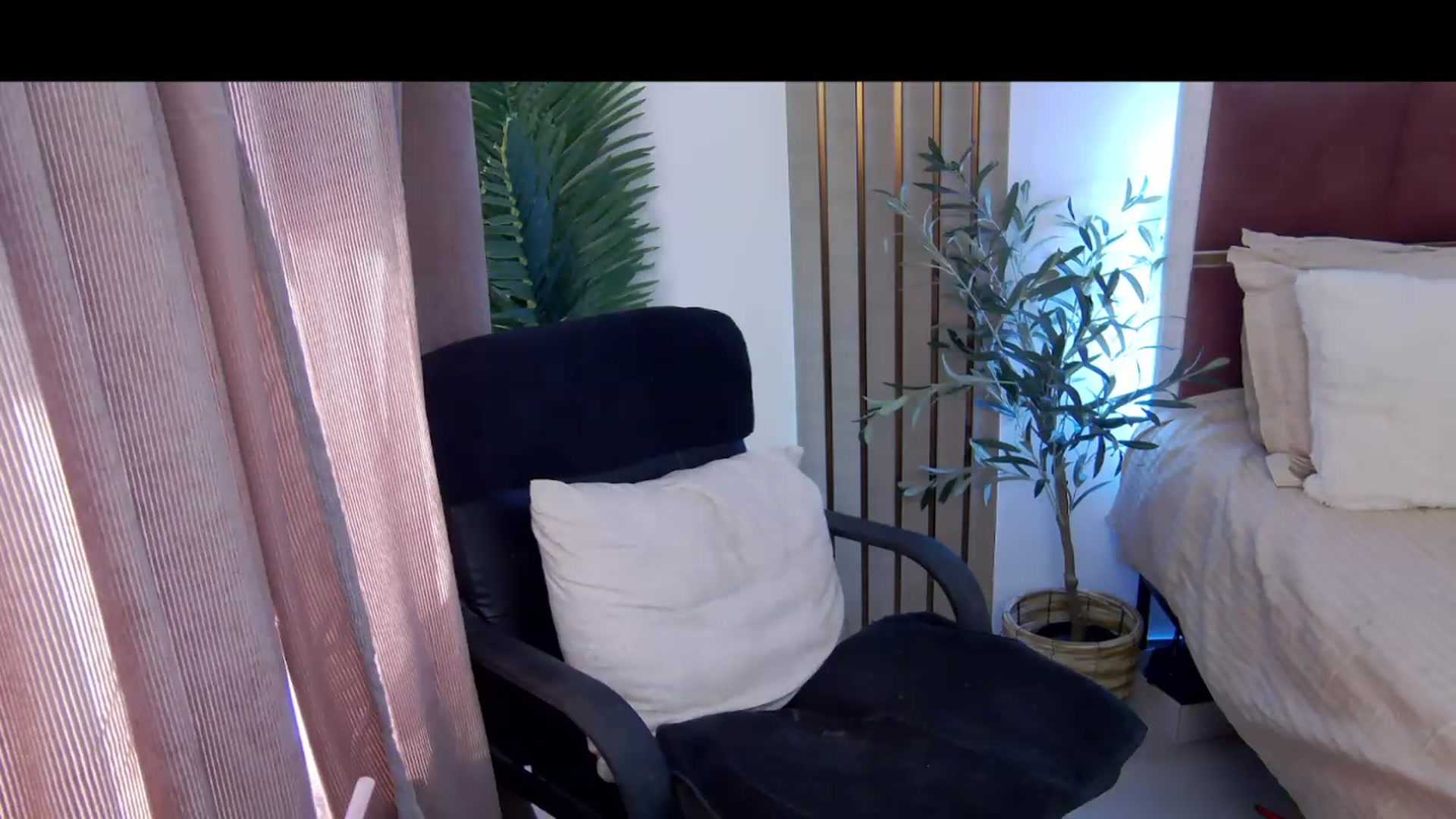 Gallery image thumbnail from FitMaya's myfreecams stream on, 06/30/2026, 14:55 image 2 of 20