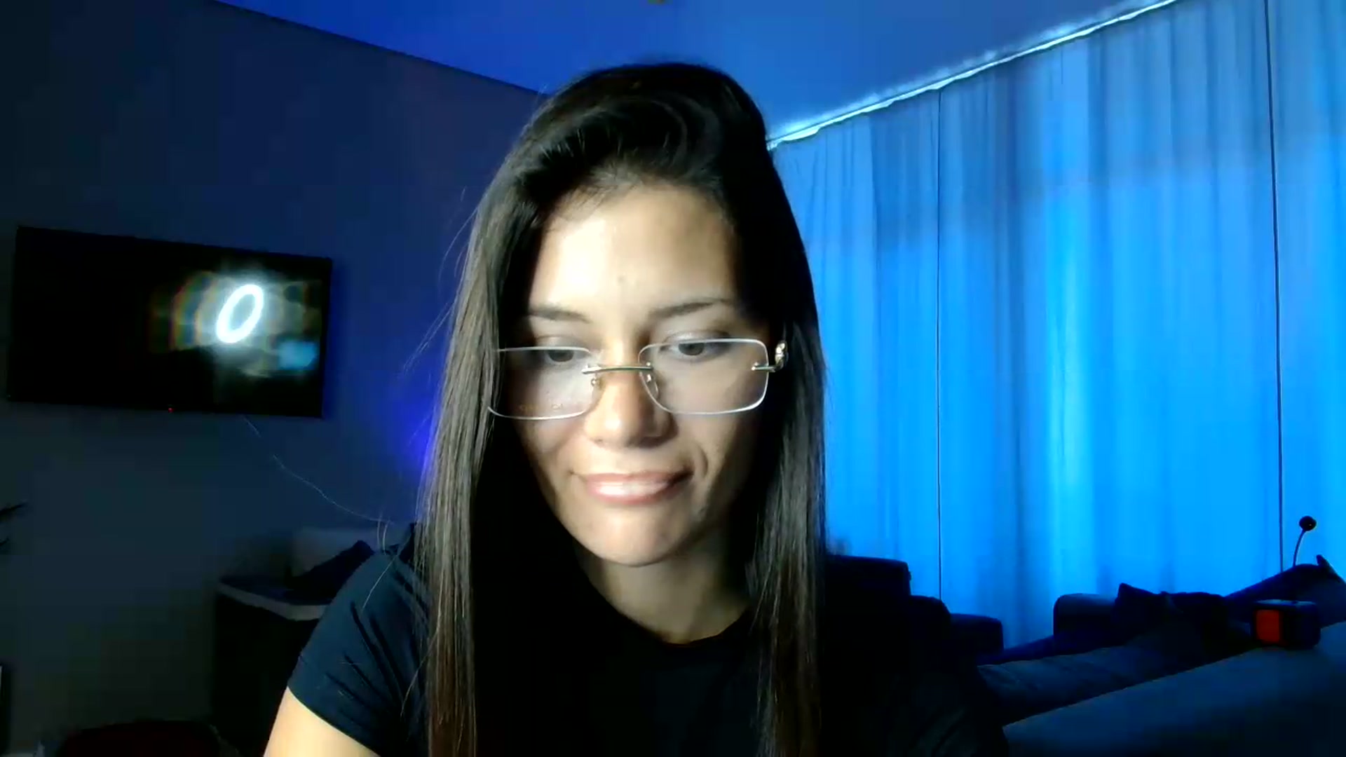 Gallery image thumbnail from FitXoxo's myfreecams stream on, 07/11/2026, 12:14 image 15 of 20