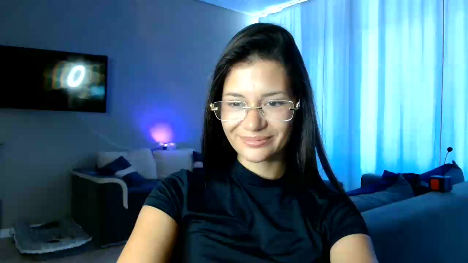 Gallery image thumbnail from FitXoxo's myfreecams stream on, 07/11/2026, 12:14 image 1 of 20