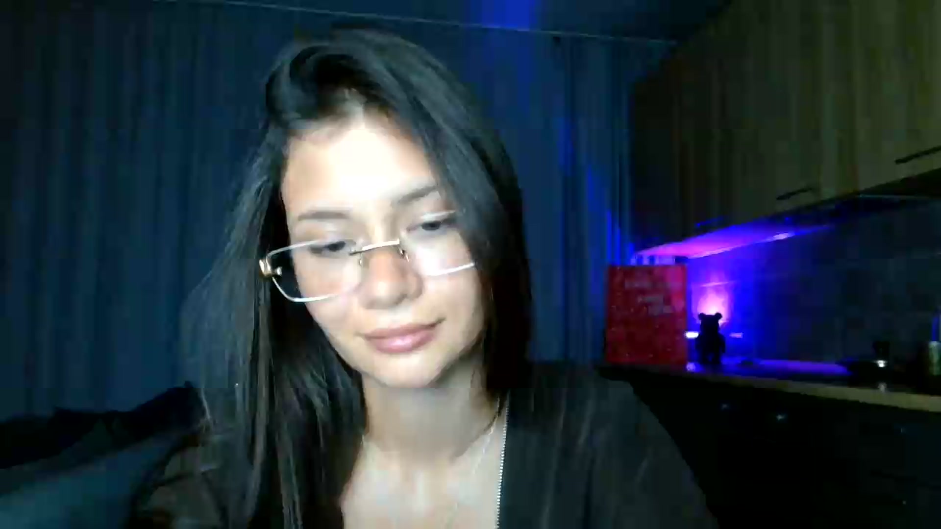 Gallery image thumbnail from FitXoxo's myfreecams stream on, 07/13/2026, 20:33 image 19 of 20