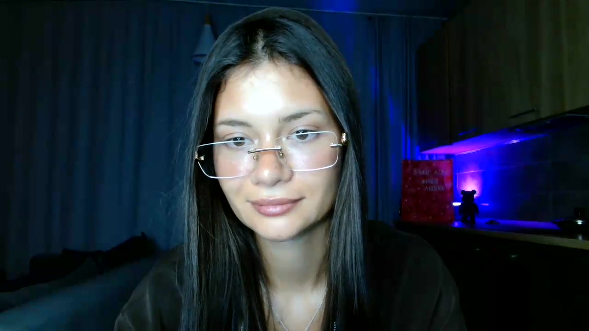 Gallery image thumbnail from FitXoxo's myfreecams stream on, 07/13/2026, 20:33 image 9 of 20