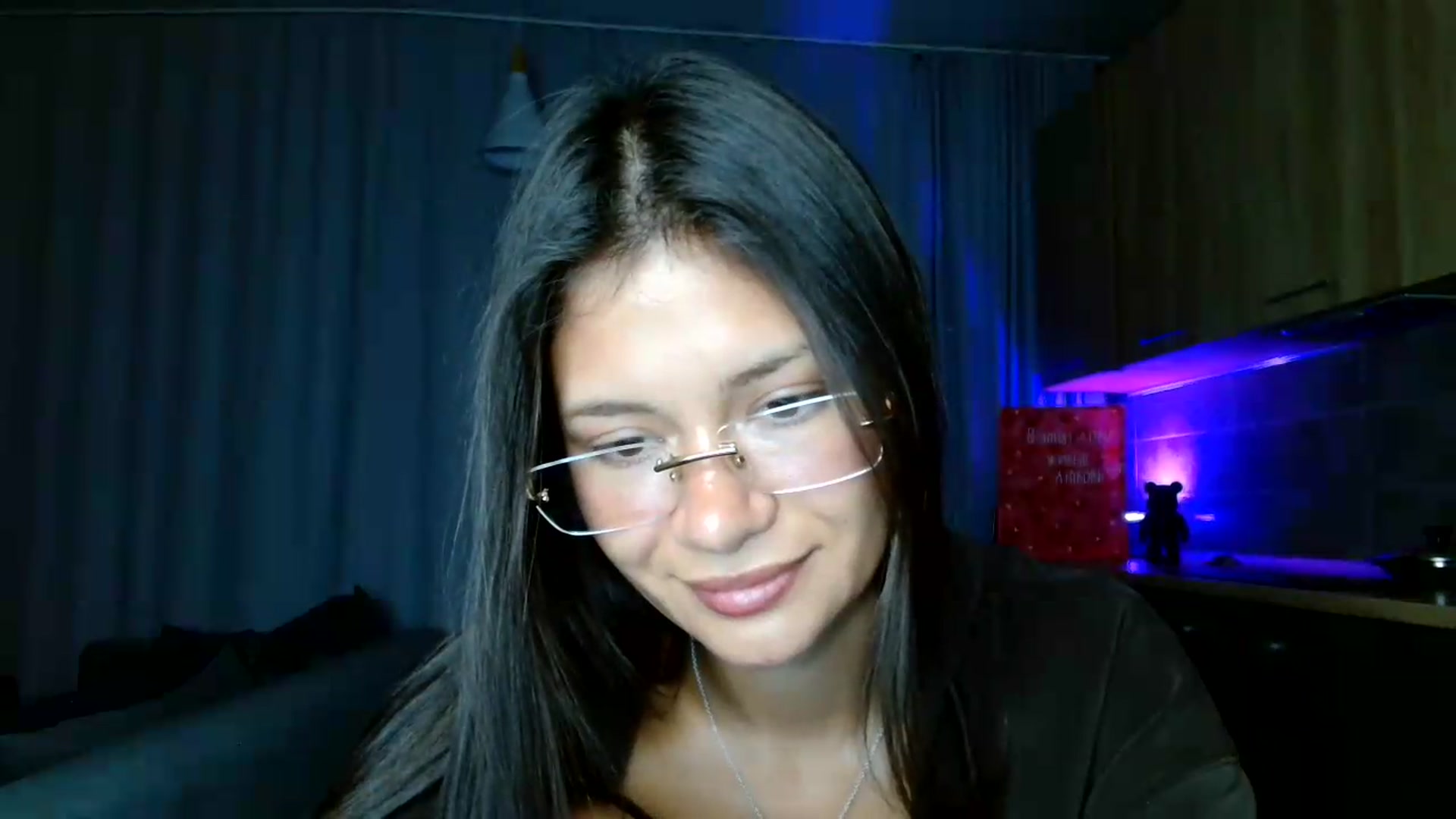 Gallery image thumbnail from FitXoxo's myfreecams stream on, 07/13/2026, 20:33 image 12 of 20