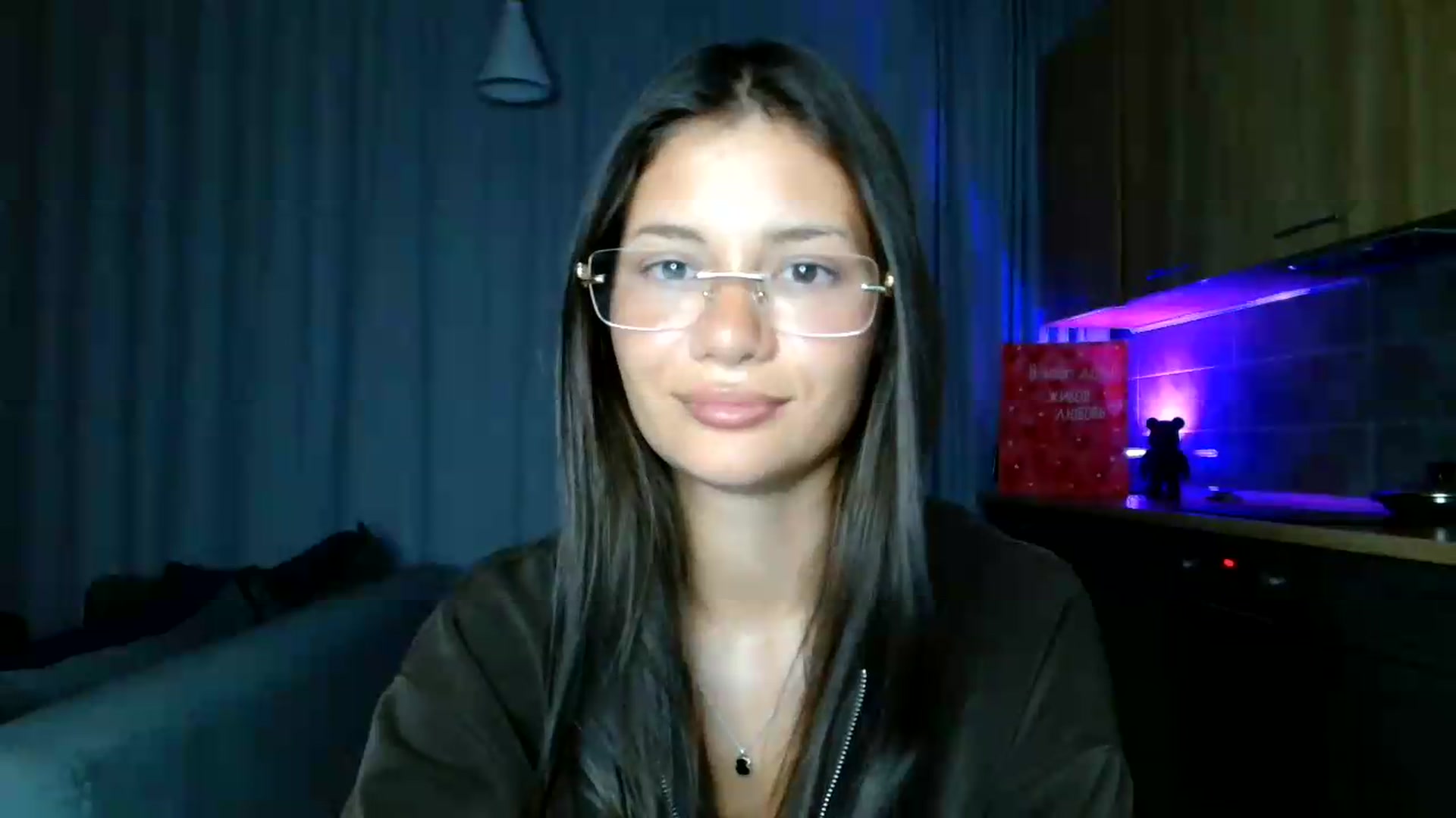 Gallery image thumbnail from FitXoxo's myfreecams stream on, 07/13/2026, 20:33 image 3 of 20