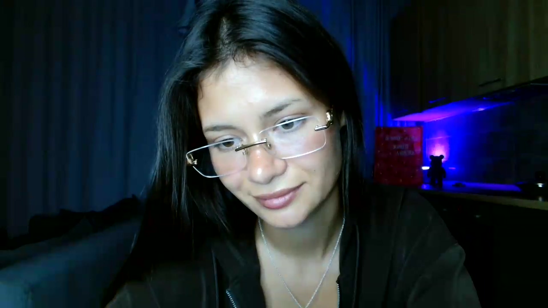 Gallery image thumbnail from FitXoxo's myfreecams stream on, 07/13/2026, 20:33 image 11 of 20