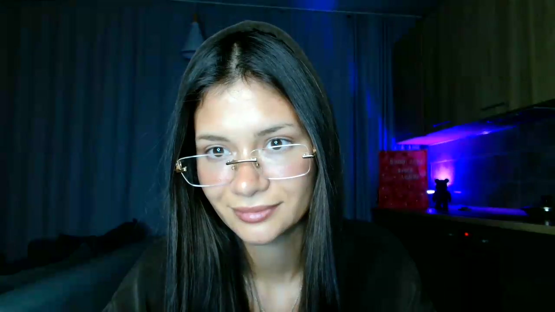 Gallery image thumbnail from FitXoxo's myfreecams stream on, 07/13/2026, 20:33 image 8 of 20