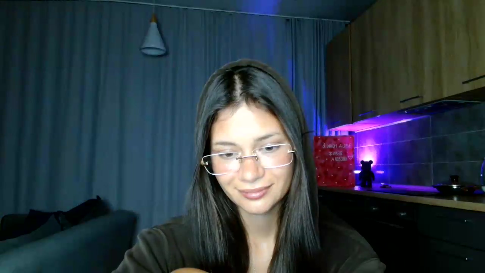 Gallery image thumbnail from FitXoxo's myfreecams stream on, 07/13/2026, 20:33 image 15 of 20
