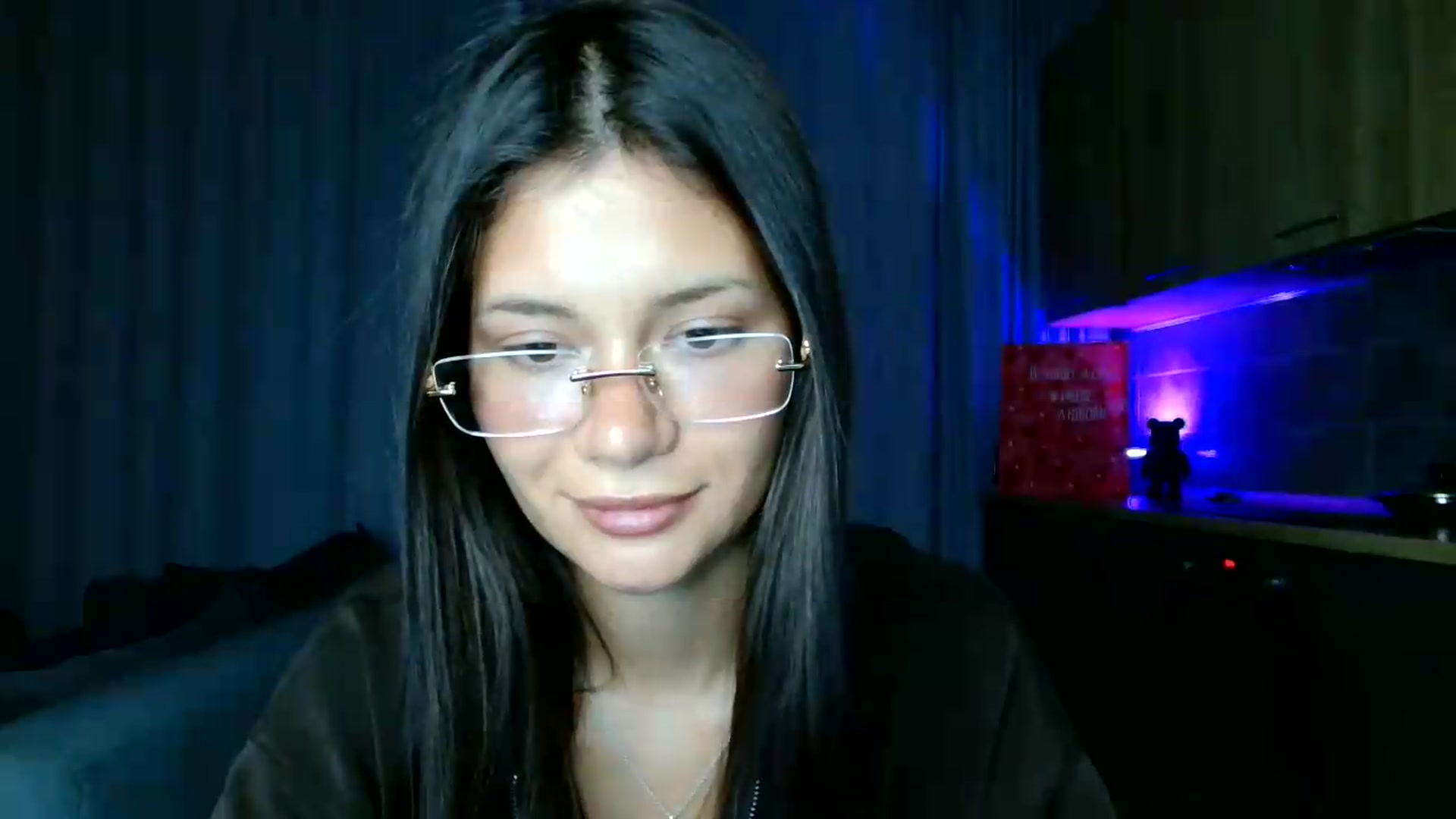 Gallery image thumbnail from FitXoxo's myfreecams stream on, 07/13/2026, 20:33 image 6 of 20