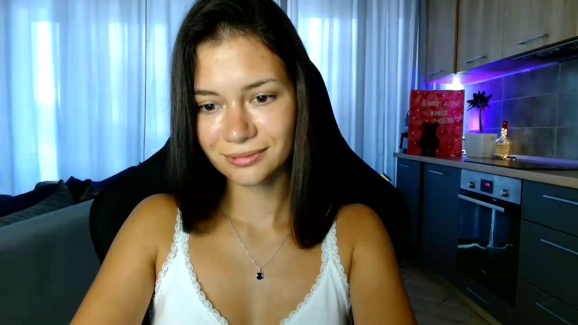 Gallery image thumbnail from FitXoxo's myfreecams stream on, 07/15/2026, 16:13 image 14 of 20