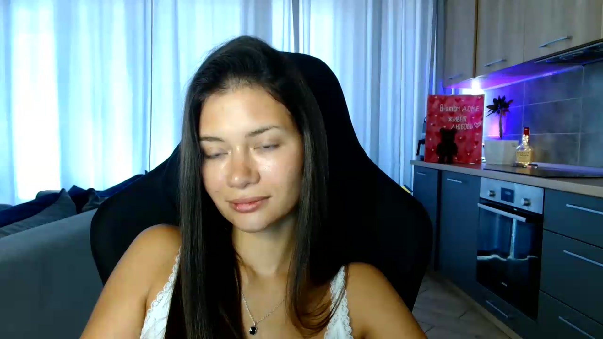 Gallery image thumbnail from FitXoxo's myfreecams stream on, 07/15/2026, 16:13 image 8 of 20
