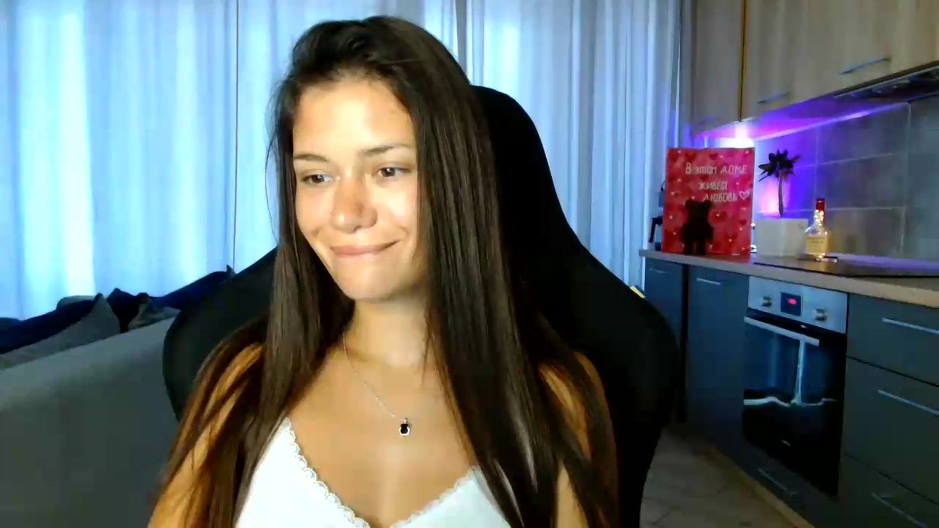 Gallery image thumbnail from FitXoxo's myfreecams stream on, 07/15/2026, 16:13 image 16 of 20