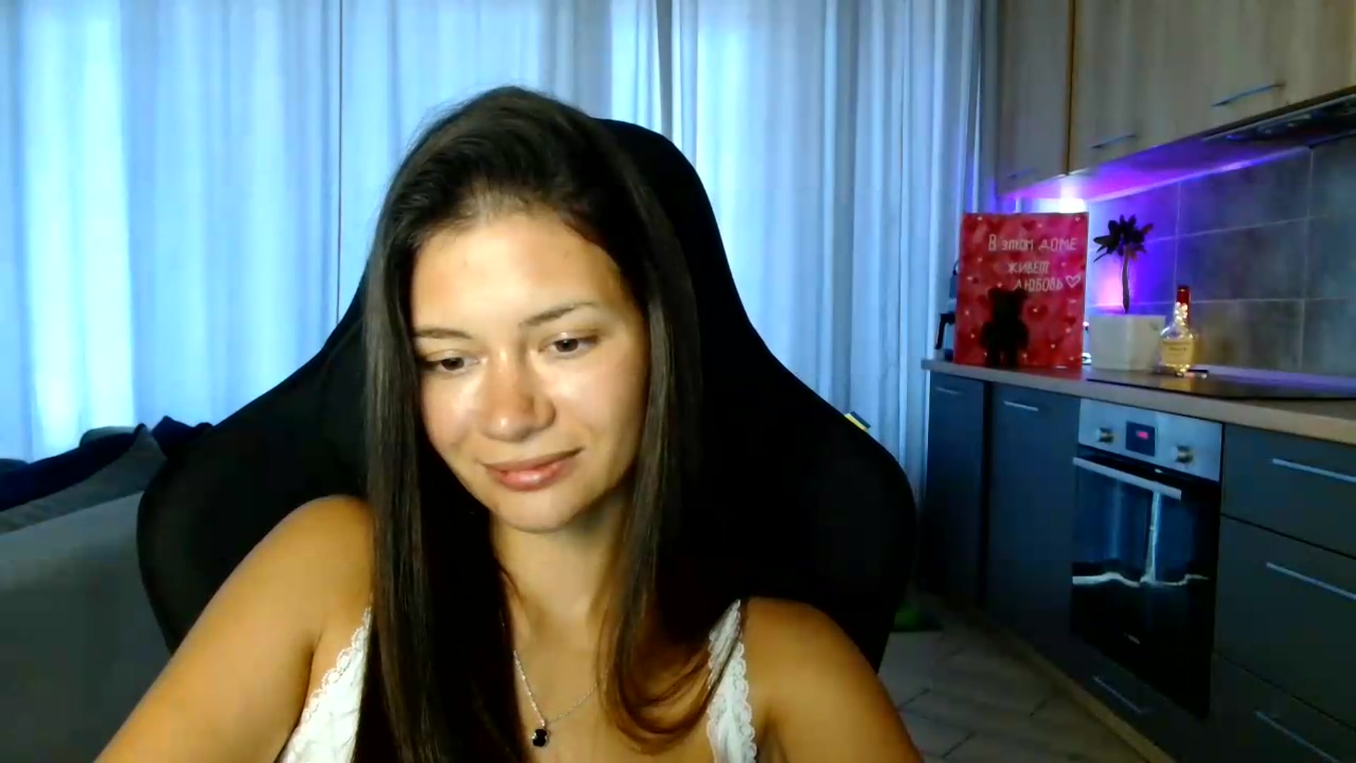 Gallery image thumbnail from FitXoxo's myfreecams stream on, 07/15/2026, 16:13 image 7 of 20