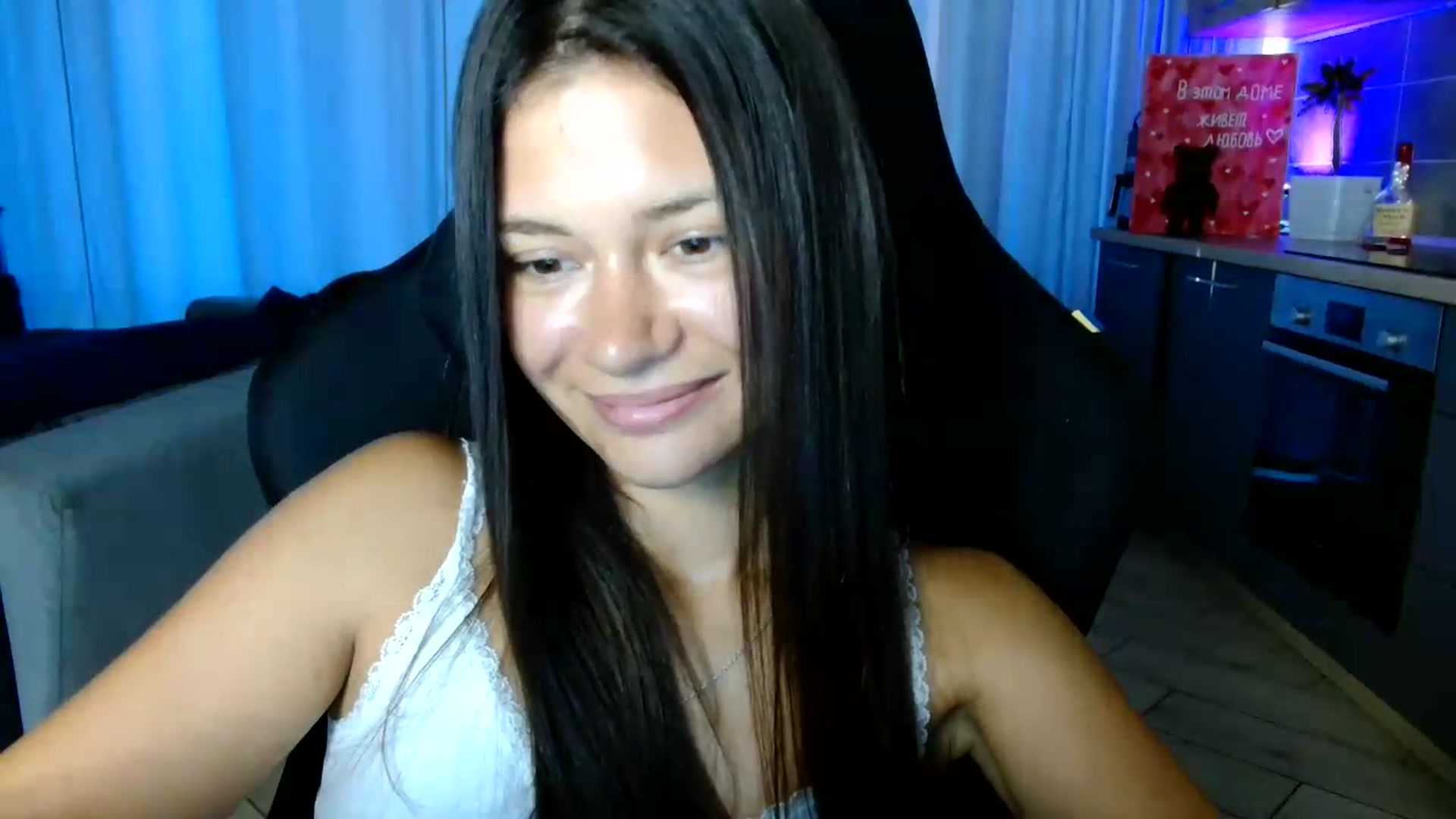 Gallery image thumbnail from FitXoxo's myfreecams stream on, 07/15/2026, 19:28 image 3 of 20
