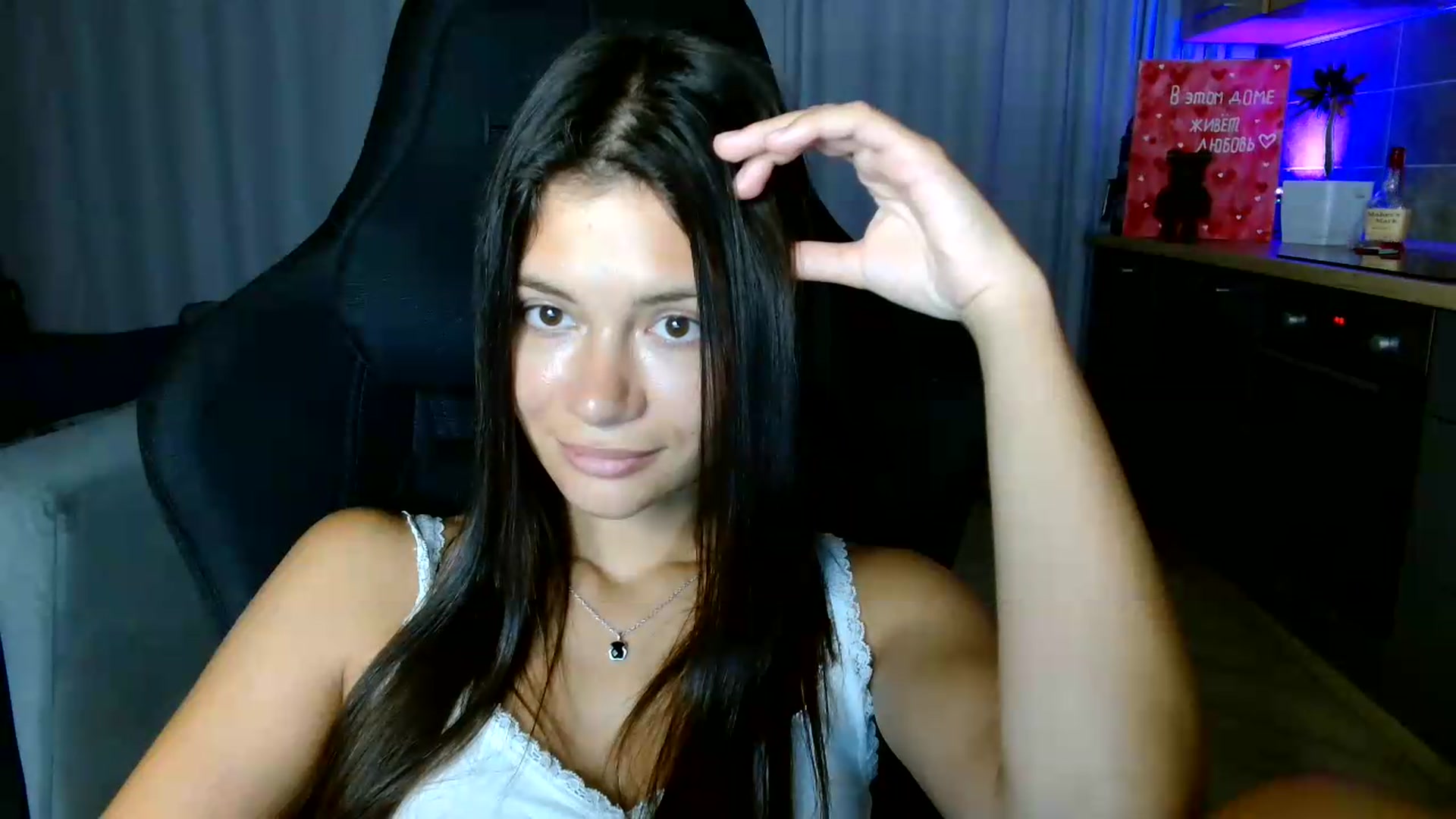 Gallery image thumbnail from FitXoxo's myfreecams stream on, 07/15/2026, 19:28 image 11 of 20