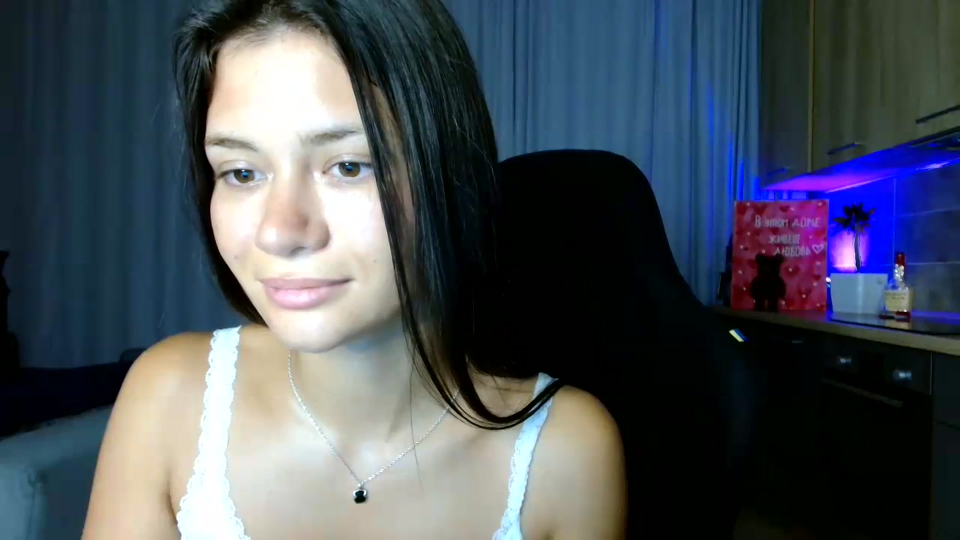 Gallery image thumbnail from FitXoxo's myfreecams stream on, 07/15/2026, 19:28 image 16 of 20