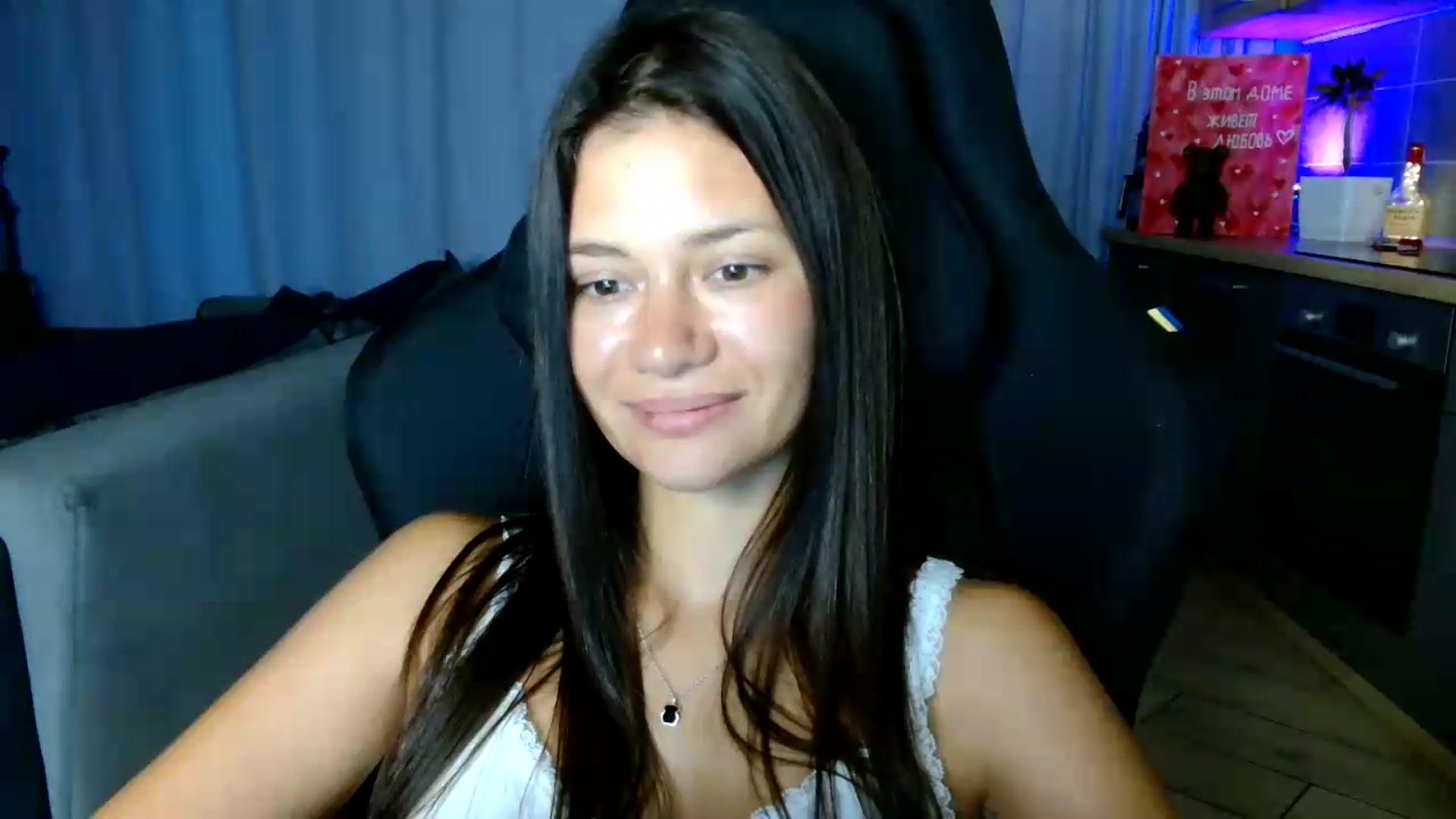 Gallery image thumbnail from FitXoxo's myfreecams stream on, 07/15/2026, 19:28 image 8 of 20