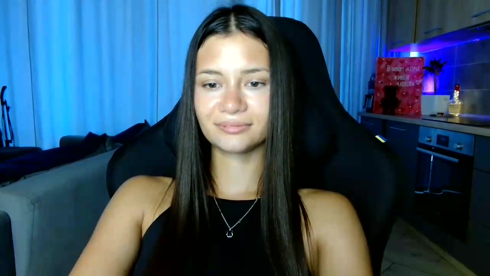 Gallery image thumbnail from FitXoxo's myfreecams stream on, 07/16/2026, 16:03 image 9 of 20