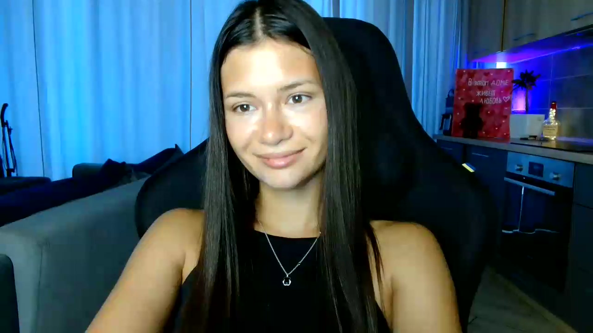 Gallery image thumbnail from FitXoxo's myfreecams stream on, 07/16/2026, 16:03 image 5 of 20