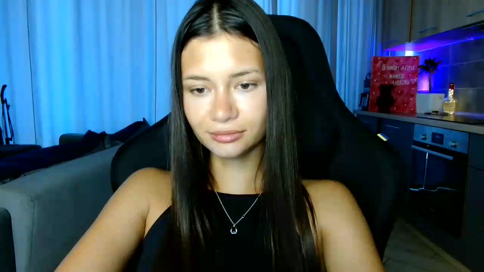 Gallery image thumbnail from FitXoxo's myfreecams stream on, 07/16/2026, 16:03 image 6 of 20