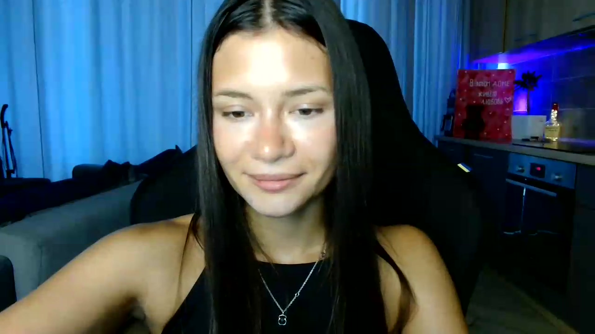 Gallery image thumbnail from FitXoxo's myfreecams stream on, 07/16/2026, 16:03 image 11 of 20
