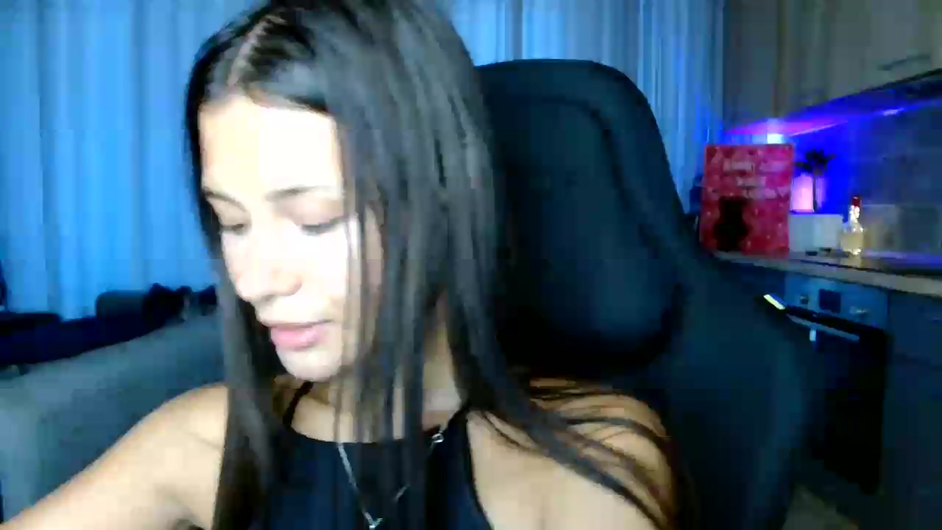Gallery image thumbnail from FitXoxo's myfreecams stream on, 07/16/2026, 17:13 image 1 of 20