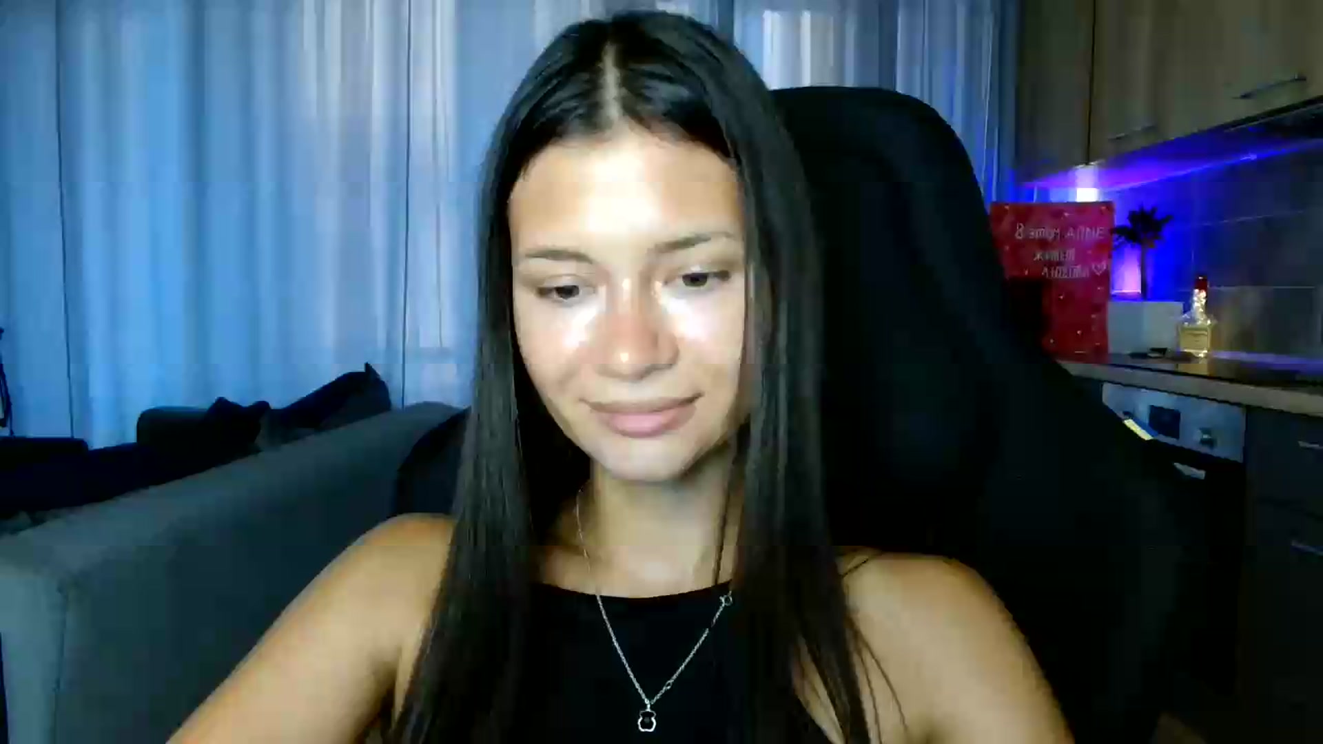 Gallery image thumbnail from FitXoxo's myfreecams stream on, 07/16/2026, 17:13 image 7 of 20