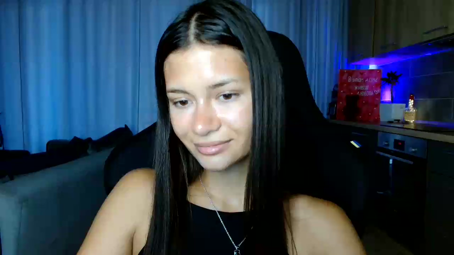 Gallery image thumbnail from FitXoxo's myfreecams stream on, 07/16/2026, 17:13 image 16 of 20