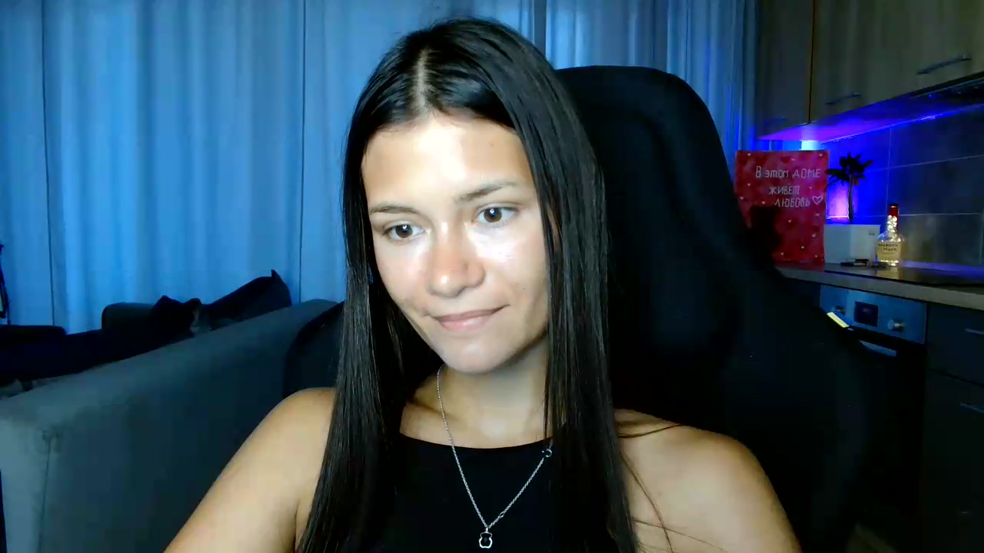 Gallery image thumbnail from FitXoxo's myfreecams stream on, 07/16/2026, 17:13 image 4 of 20