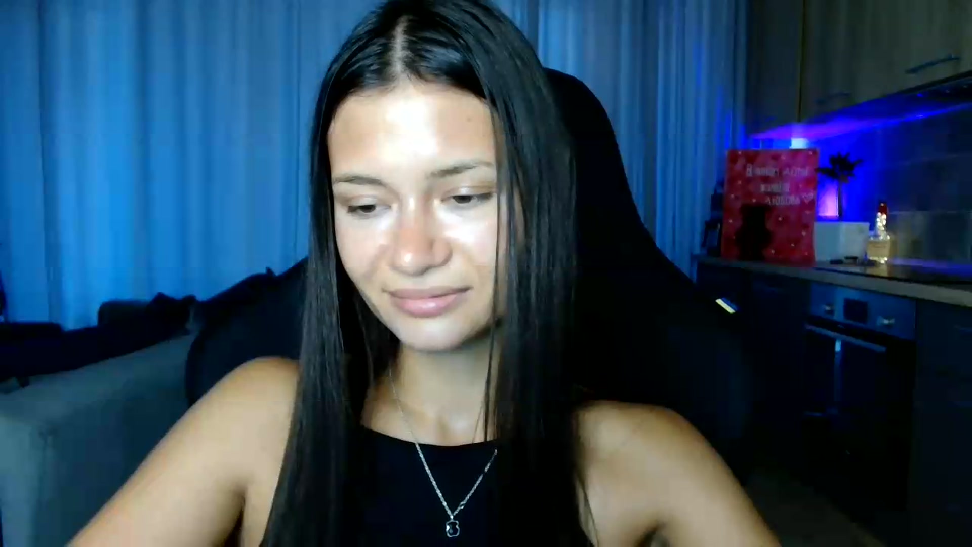 Gallery image thumbnail from FitXoxo's myfreecams stream on, 07/16/2026, 17:13 image 13 of 20