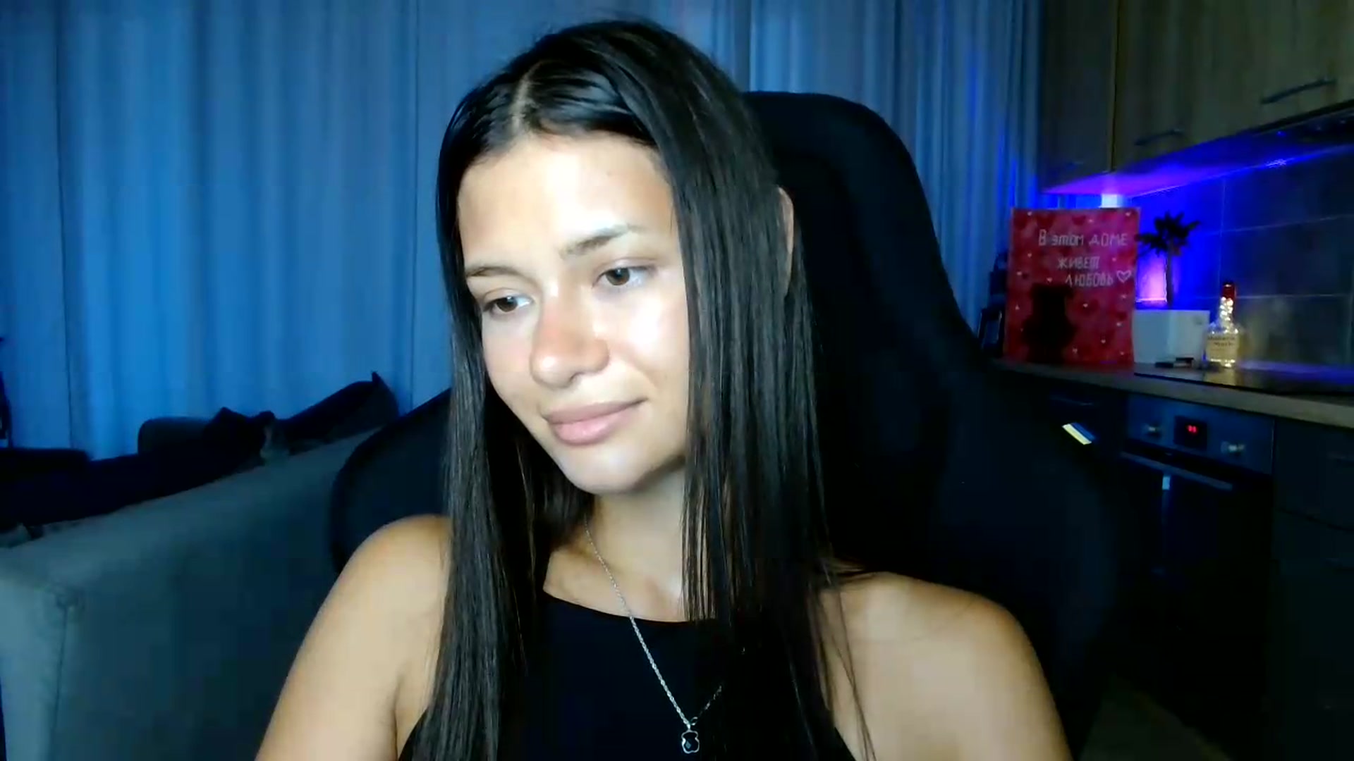 Gallery image thumbnail from FitXoxo's myfreecams stream on, 07/16/2026, 17:13 image 20 of 20