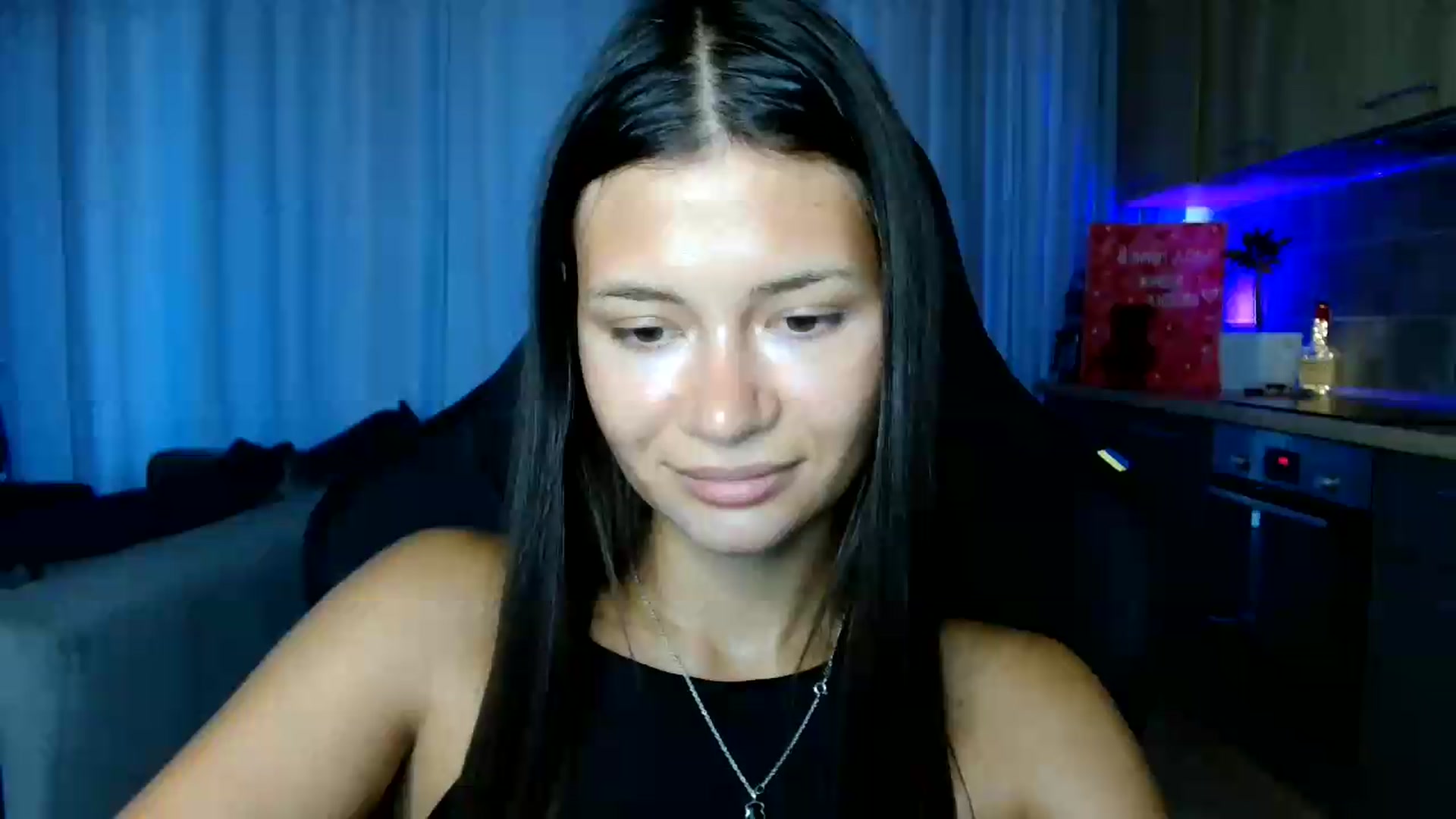 Gallery image thumbnail from FitXoxo's myfreecams stream on, 07/16/2026, 17:13 image 14 of 20