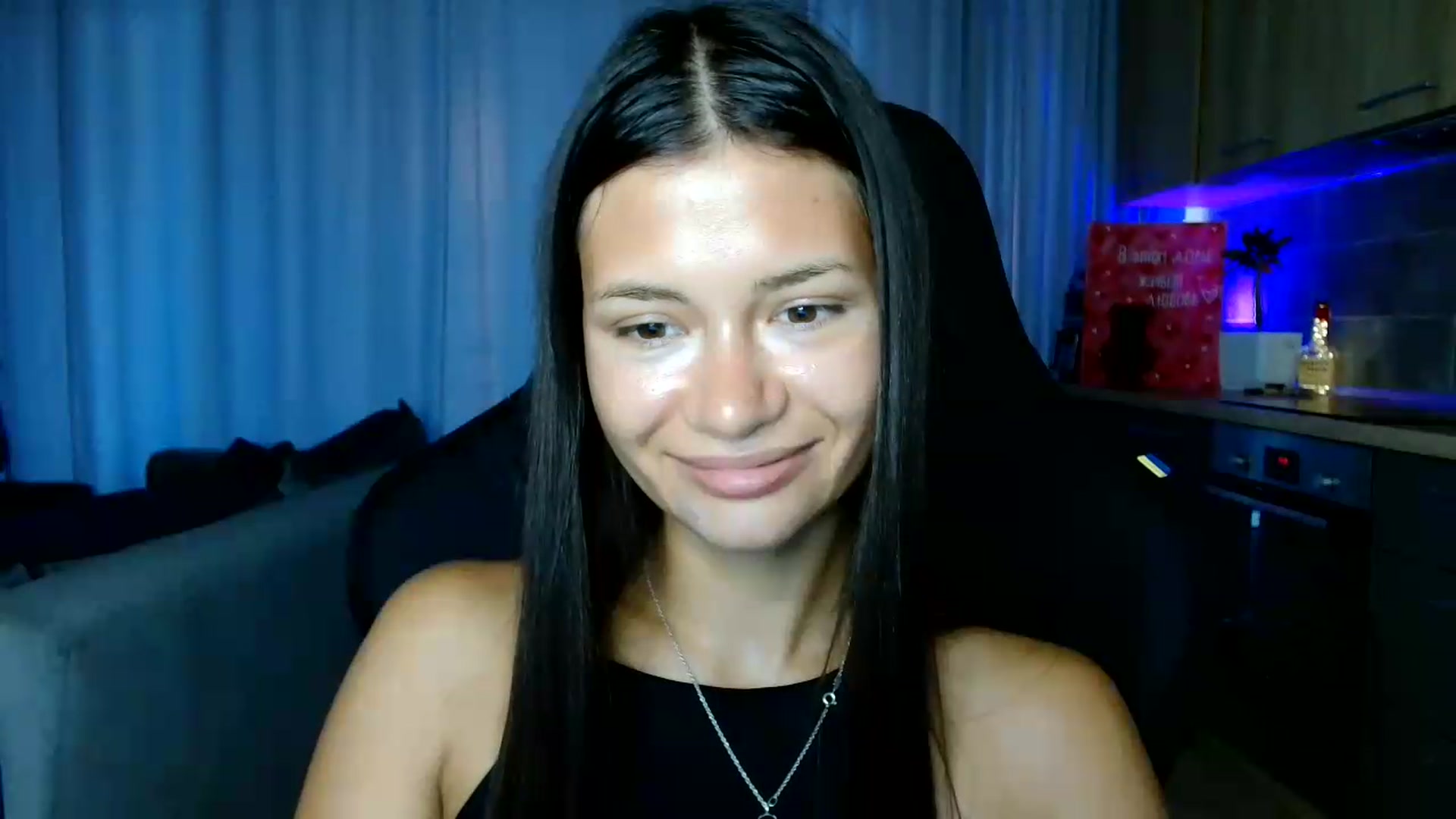 Gallery image thumbnail from FitXoxo's myfreecams stream on, 07/16/2026, 17:13 image 18 of 20
