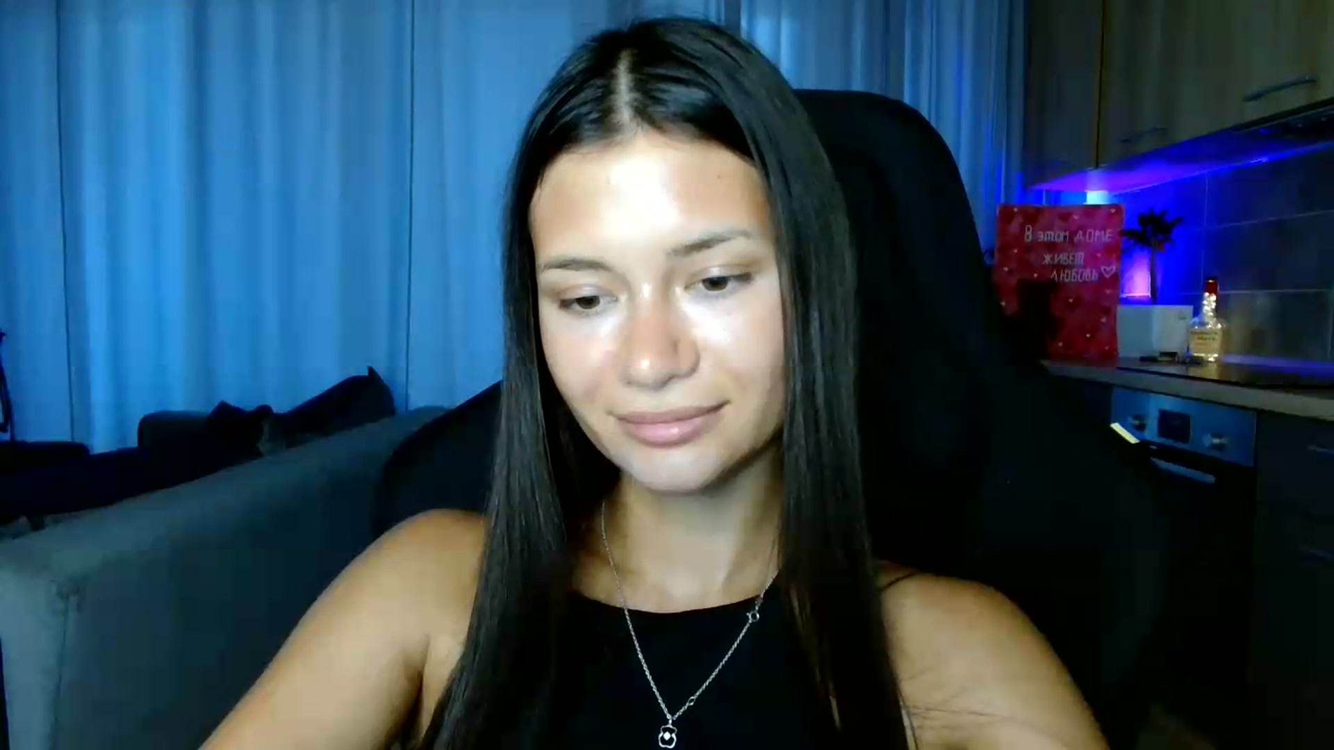 Gallery image thumbnail from FitXoxo's myfreecams stream on, 07/16/2026, 17:13 image 3 of 20