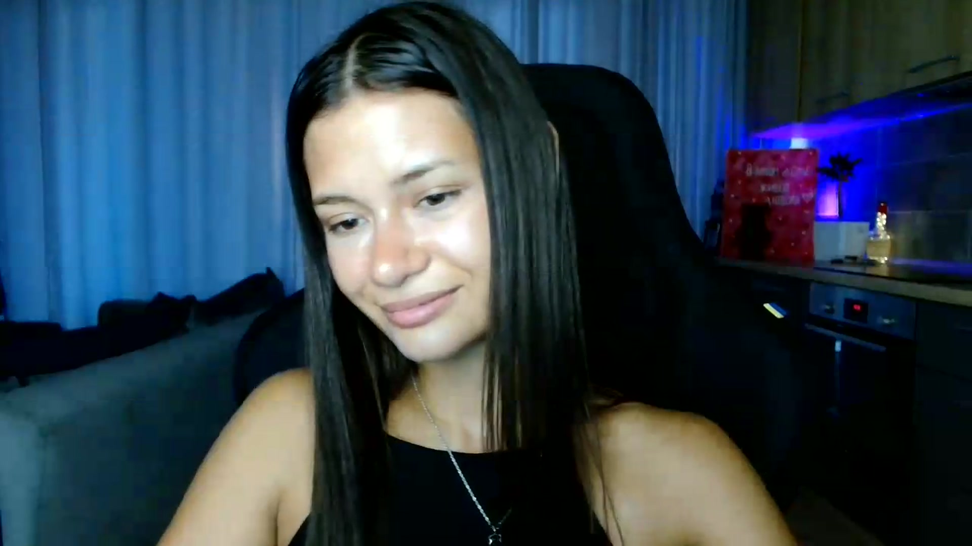 Gallery image thumbnail from FitXoxo's myfreecams stream on, 07/16/2026, 17:13 image 17 of 20