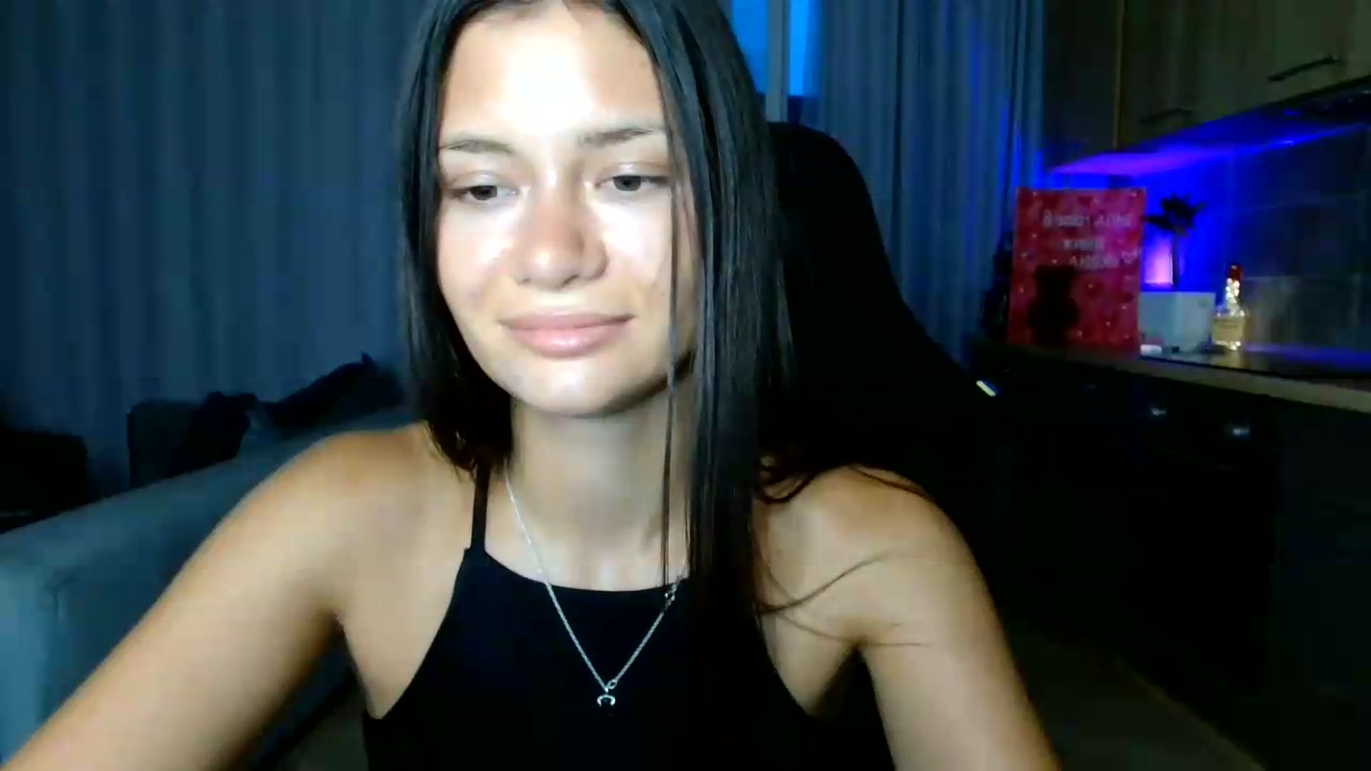 Gallery image thumbnail from FitXoxo's myfreecams stream on, 07/16/2026, 18:09 image 17 of 20